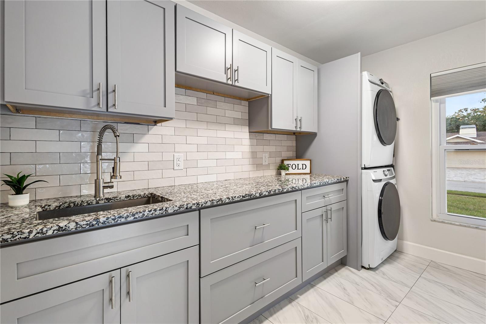 LAUNDRY ROOM - 3222 WESSEX WAY, CLEARWATER