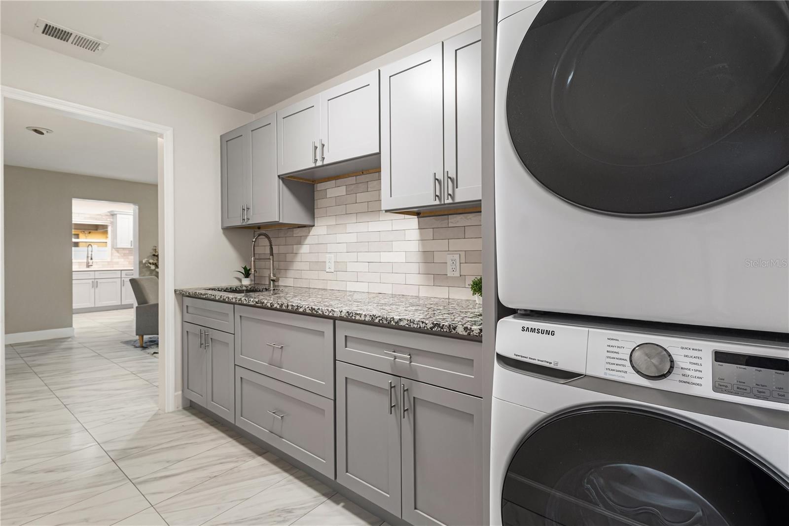 LAUNDRY ROOM - 3222 WESSEX WAY, CLEARWATER
