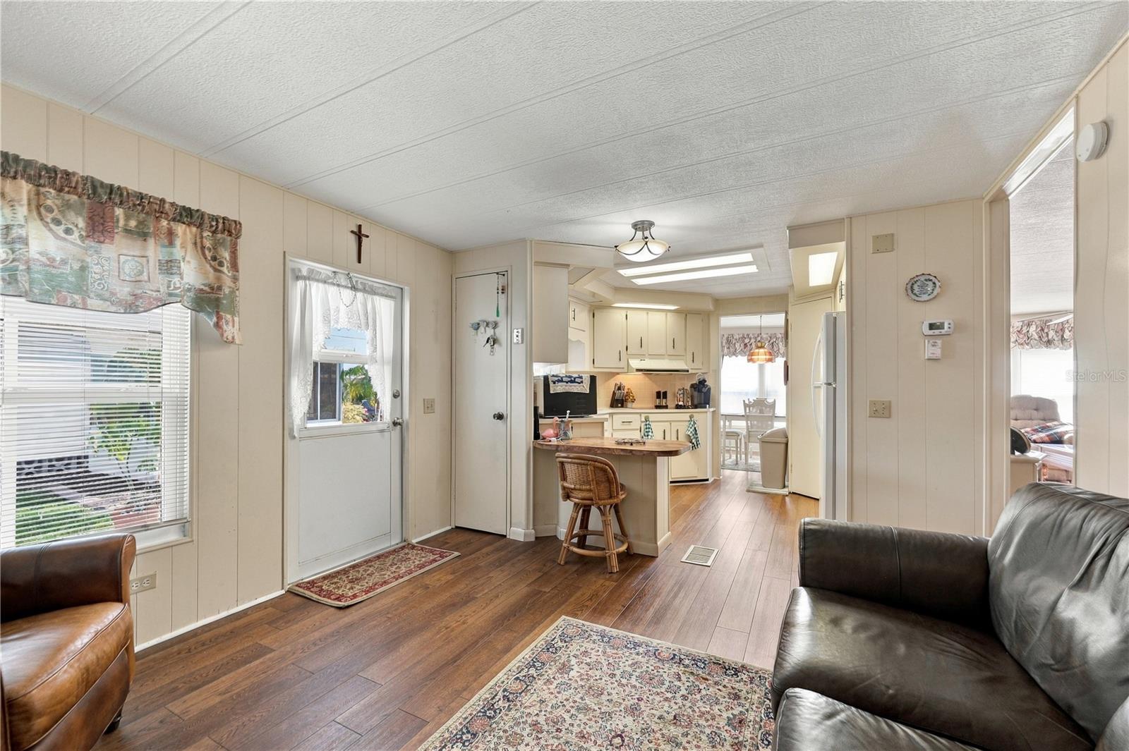Family Room - 2100 KINGS HWY #306, PORT CHARLOTTE