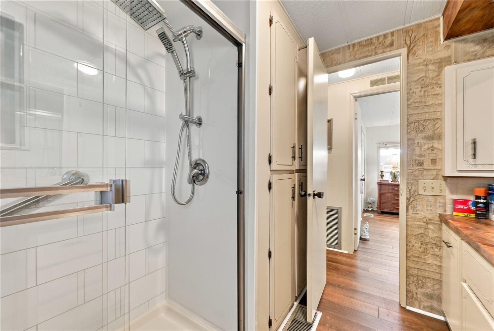 2nd Bathroom - 2100 KINGS HWY #306, PORT CHARLOTTE