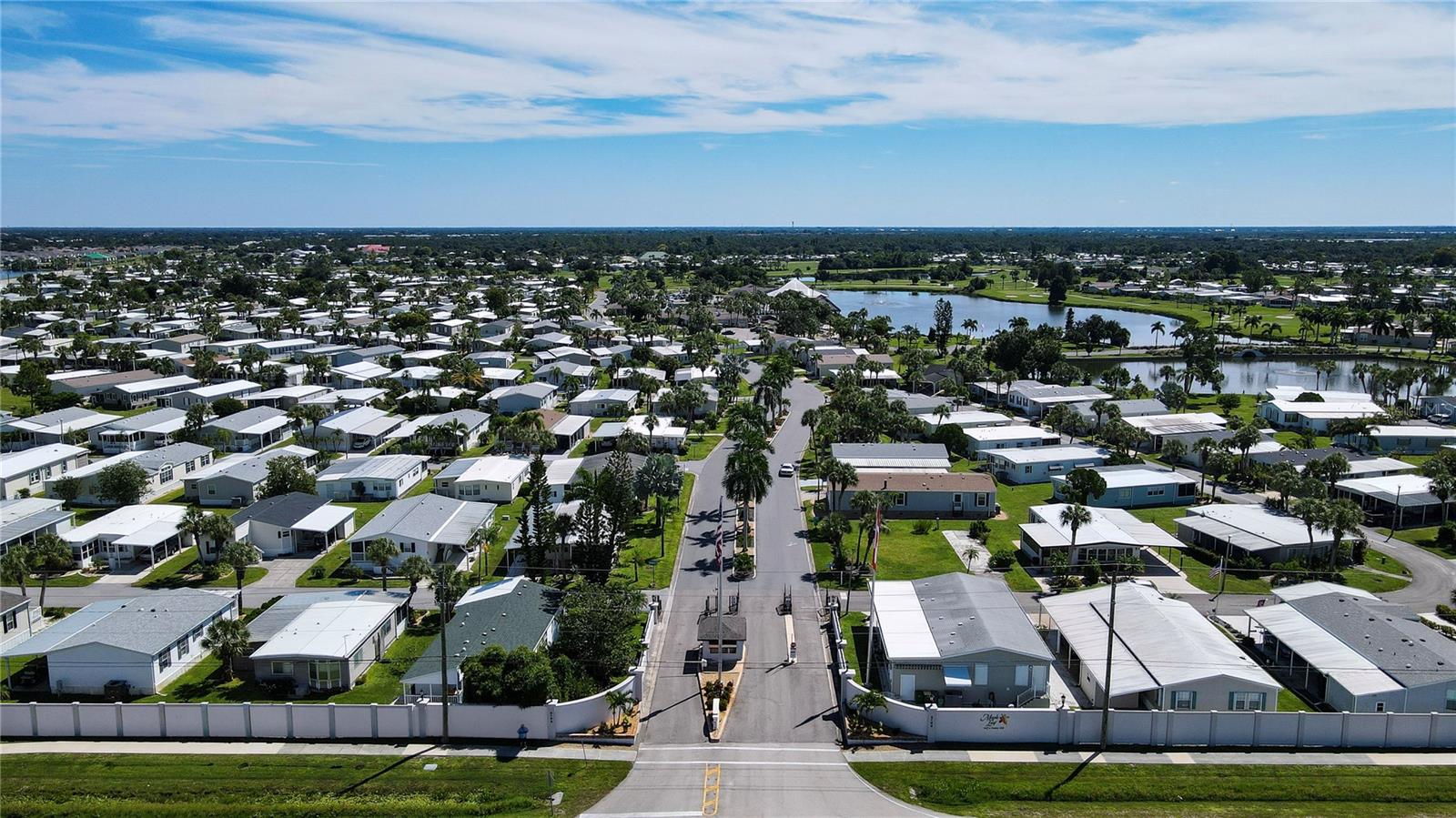 Manufactured Home at 2100 KINGS HWY #306, PORT CHARLOTTE, photo 37 of 99