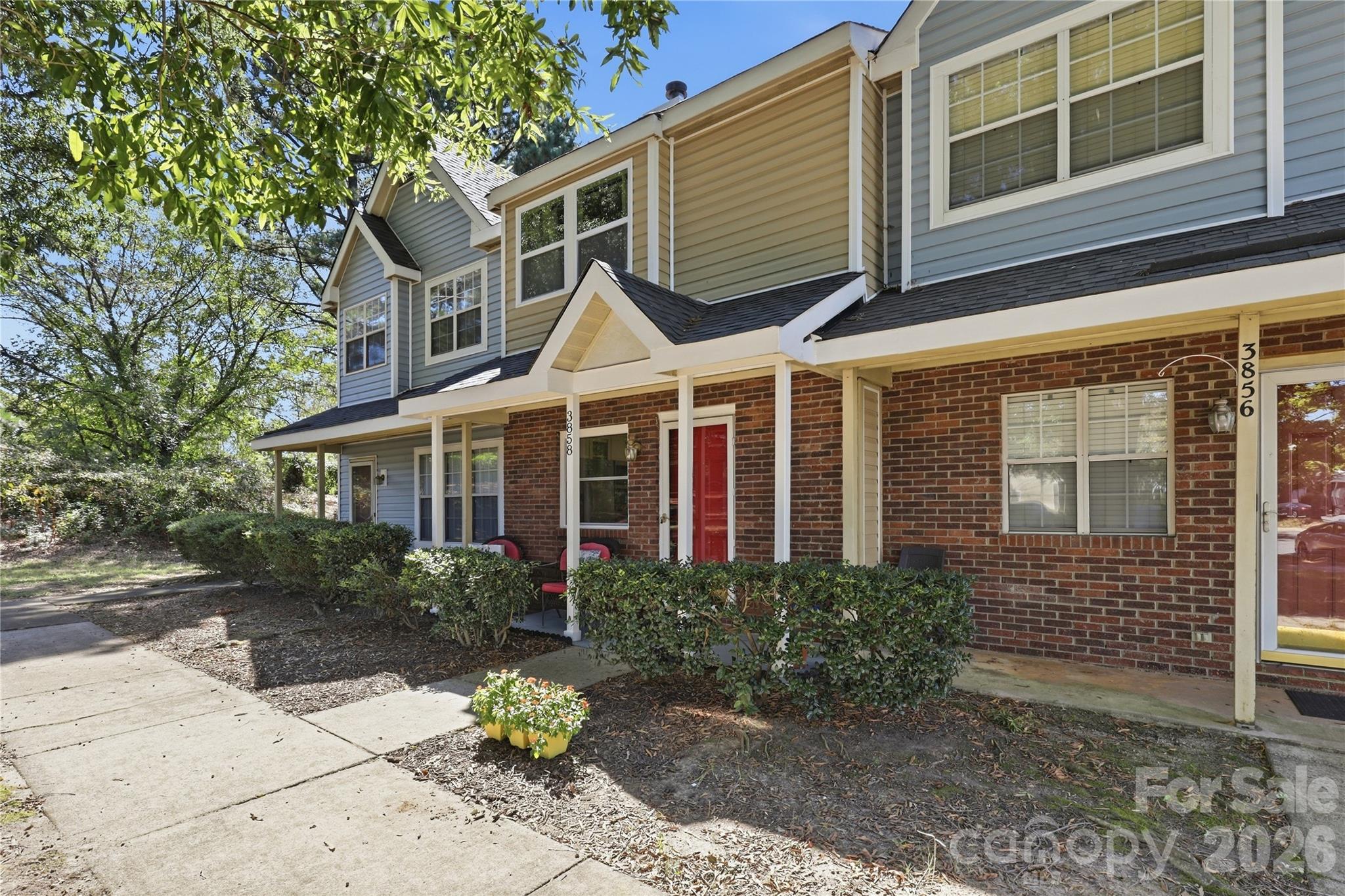 Townhouse at 3858 Mosscroft Lane, Charlotte, photo 4 of 29