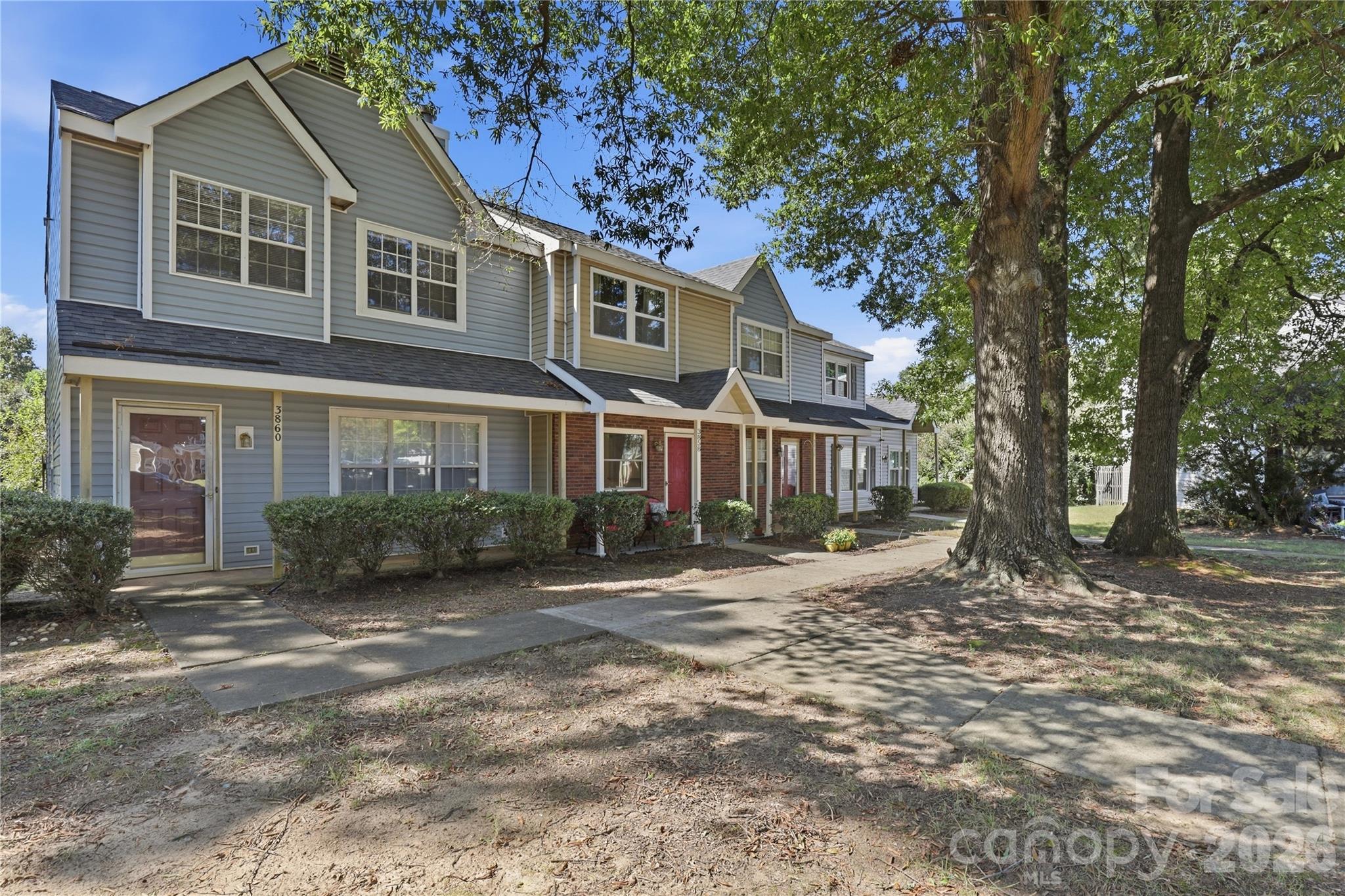 Townhouse at 3858 Mosscroft Lane, Charlotte, photo 6 of 29