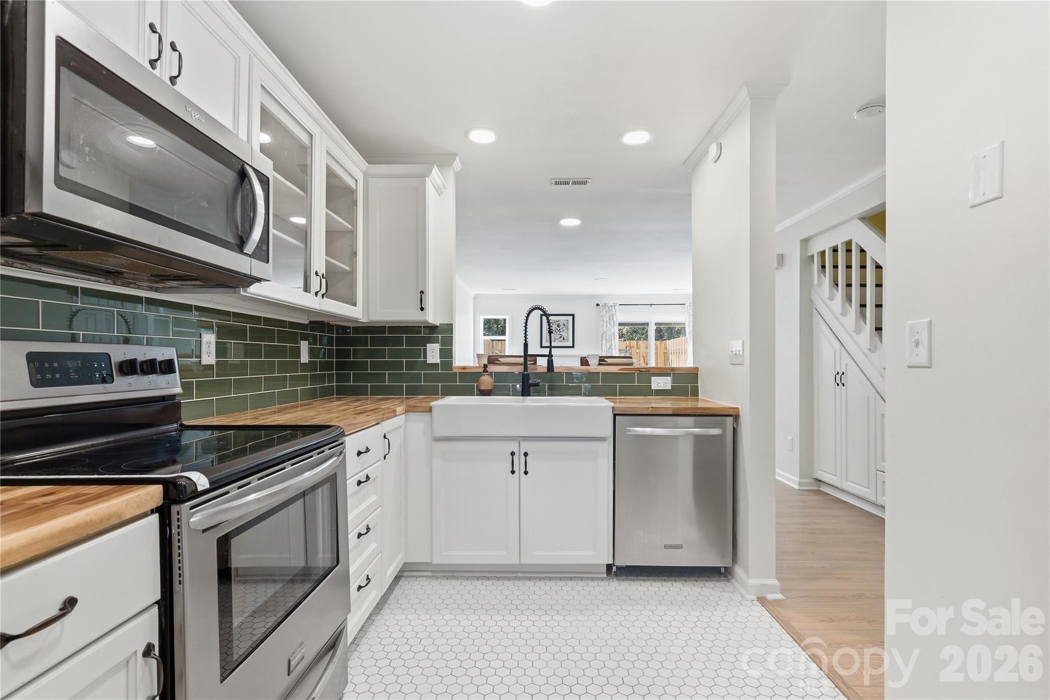 Townhouse at 3858 Mosscroft Lane, Charlotte, photo 13 of 29