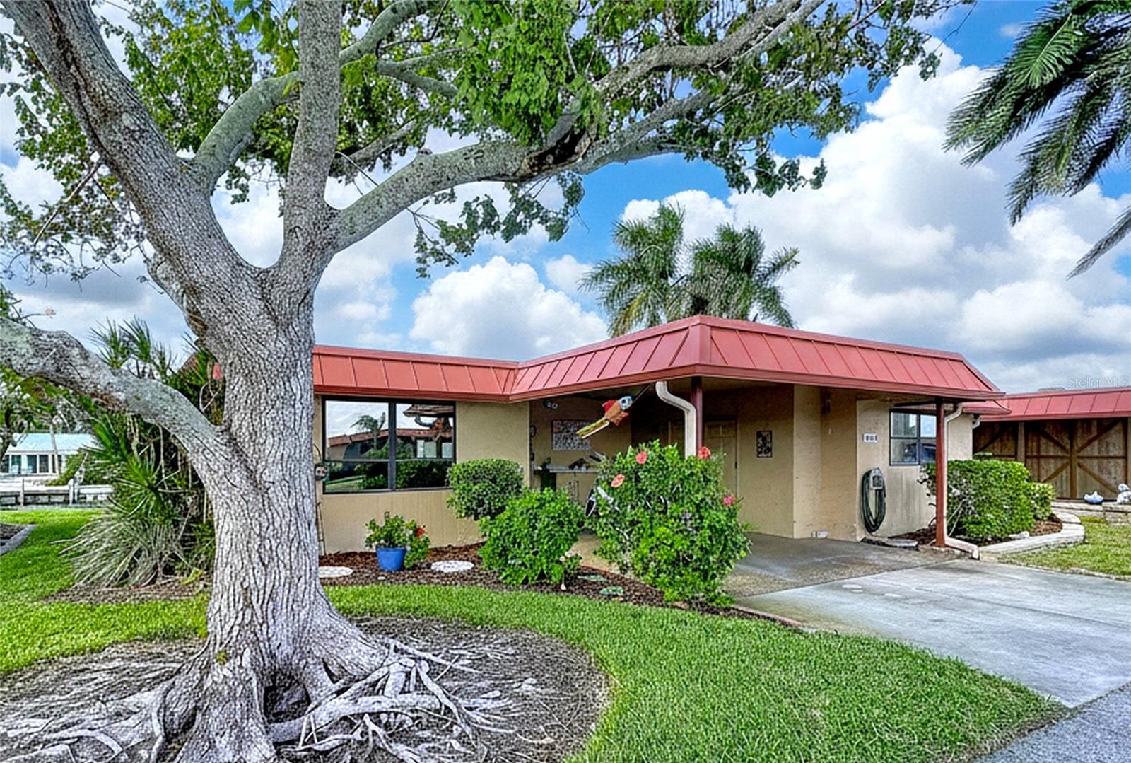 Condominium at 3852 CATALINA DR #127, BRADENTON, photo 3 of 87