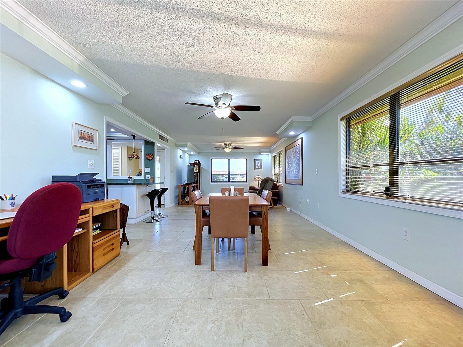 Condominium at 3852 CATALINA DR #127, BRADENTON, photo 14 of 87