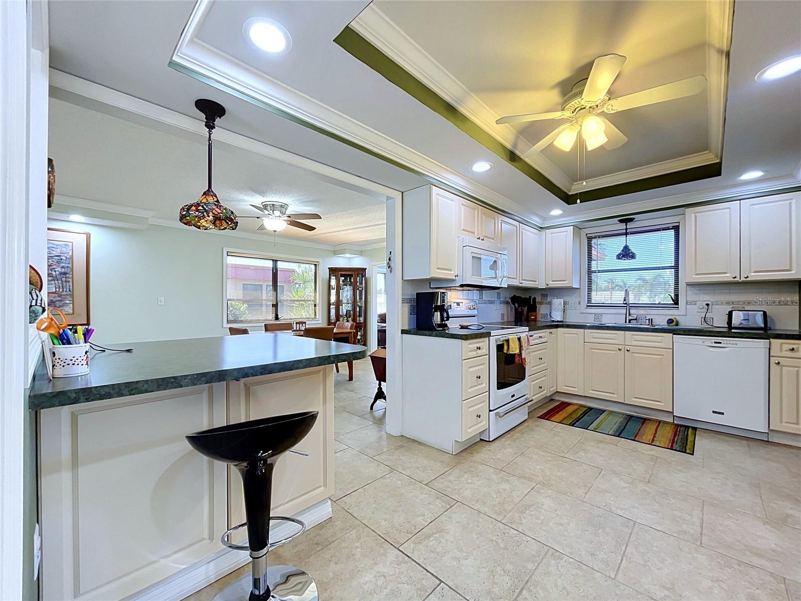 Condominium at 3852 CATALINA DR #127, BRADENTON, photo 26 of 87