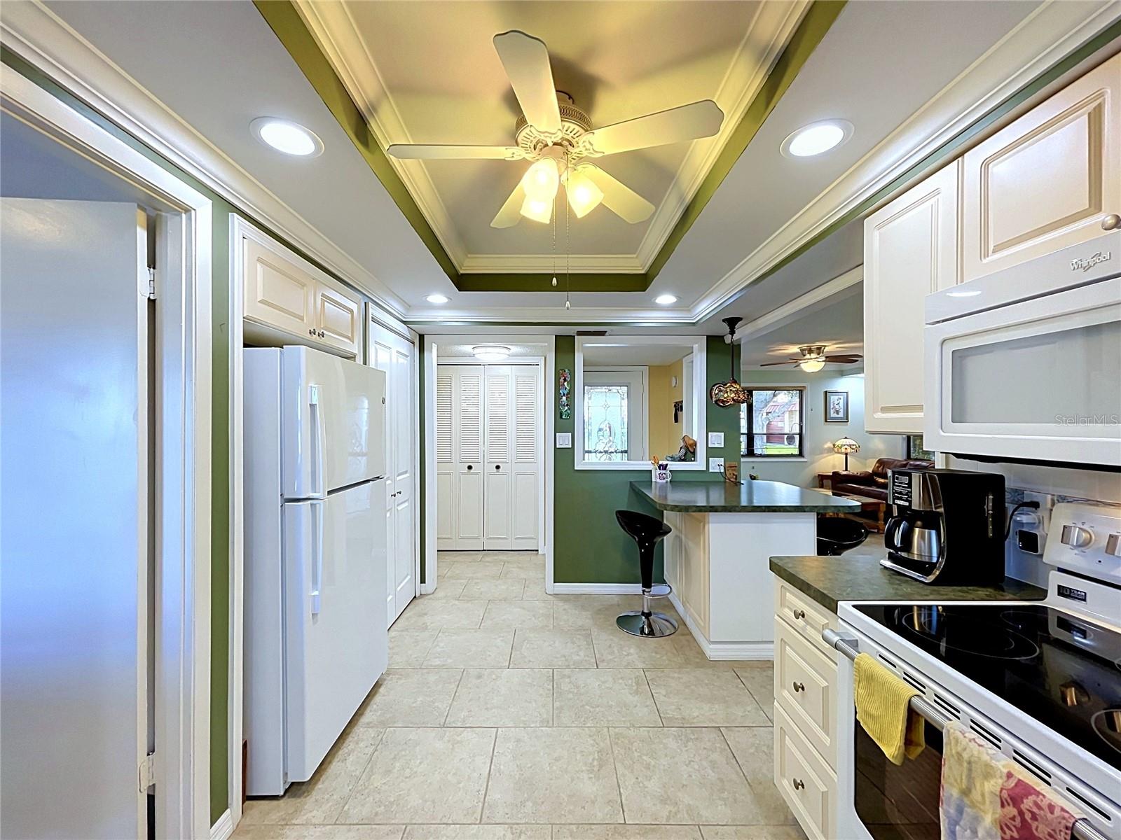 Condominium at 3852 CATALINA DR #127, BRADENTON, photo 29 of 87