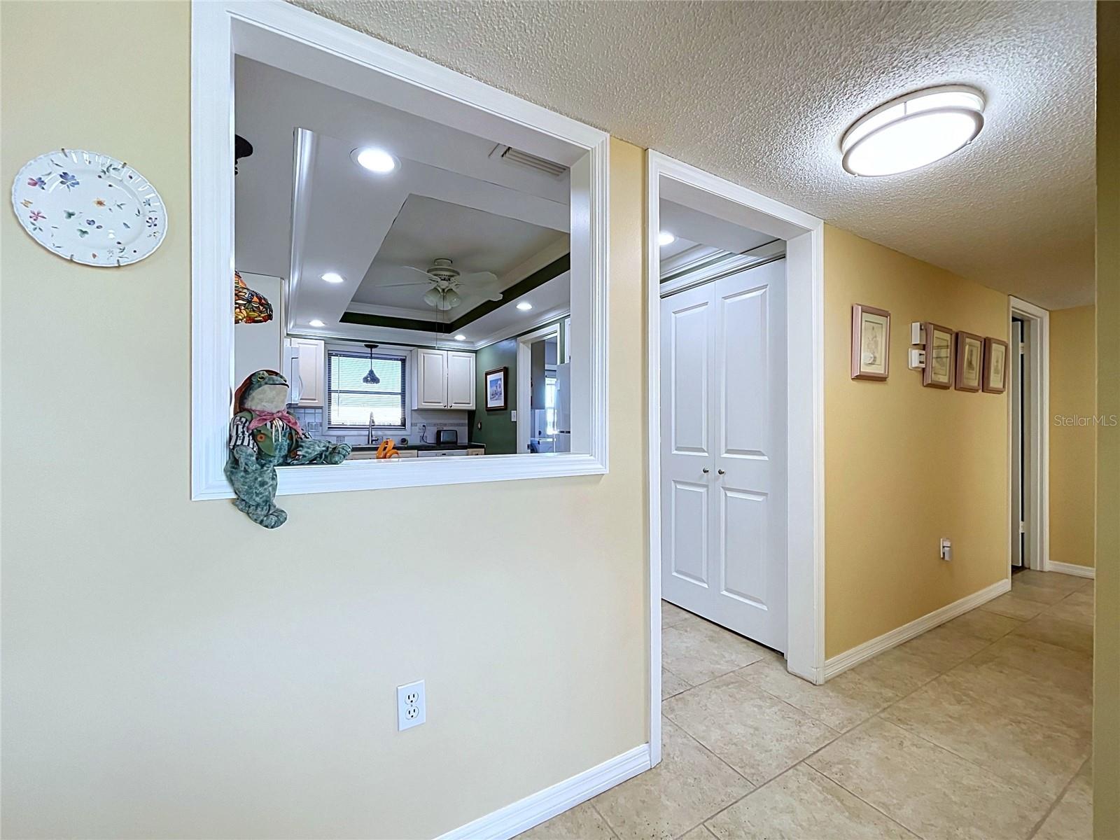 Condominium at 3852 CATALINA DR #127, BRADENTON, photo 33 of 87