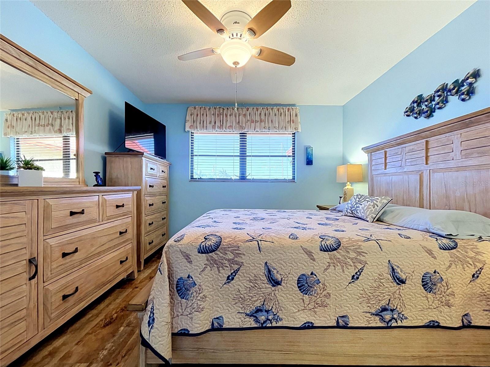Condominium at 3852 CATALINA DR #127, BRADENTON, photo 43 of 87