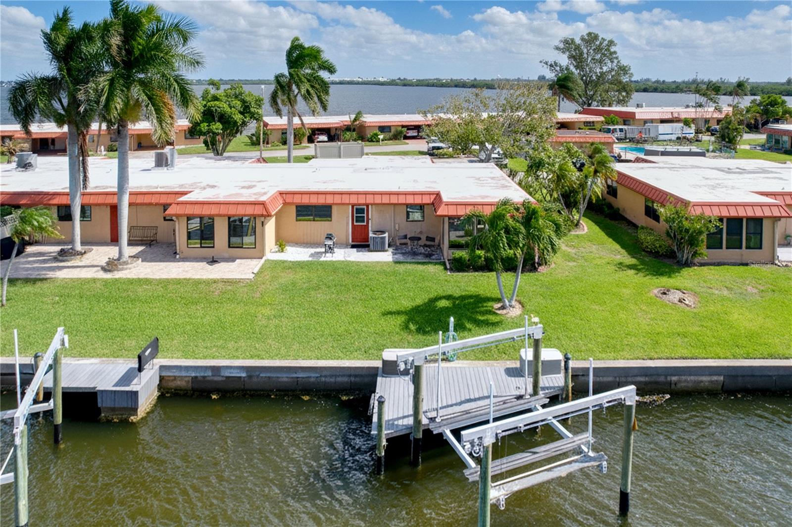 Condominium at 3852 CATALINA DR #127, BRADENTON, photo 50 of 87