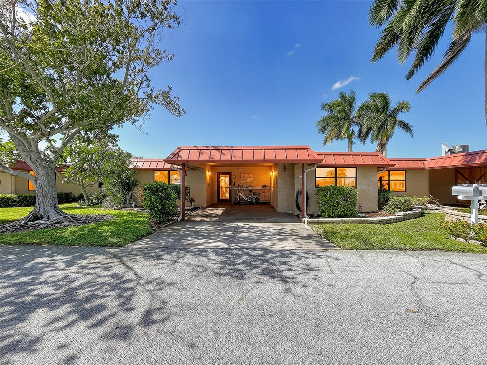 Condominium at 3852 CATALINA DR #127, BRADENTON, photo 59 of 87