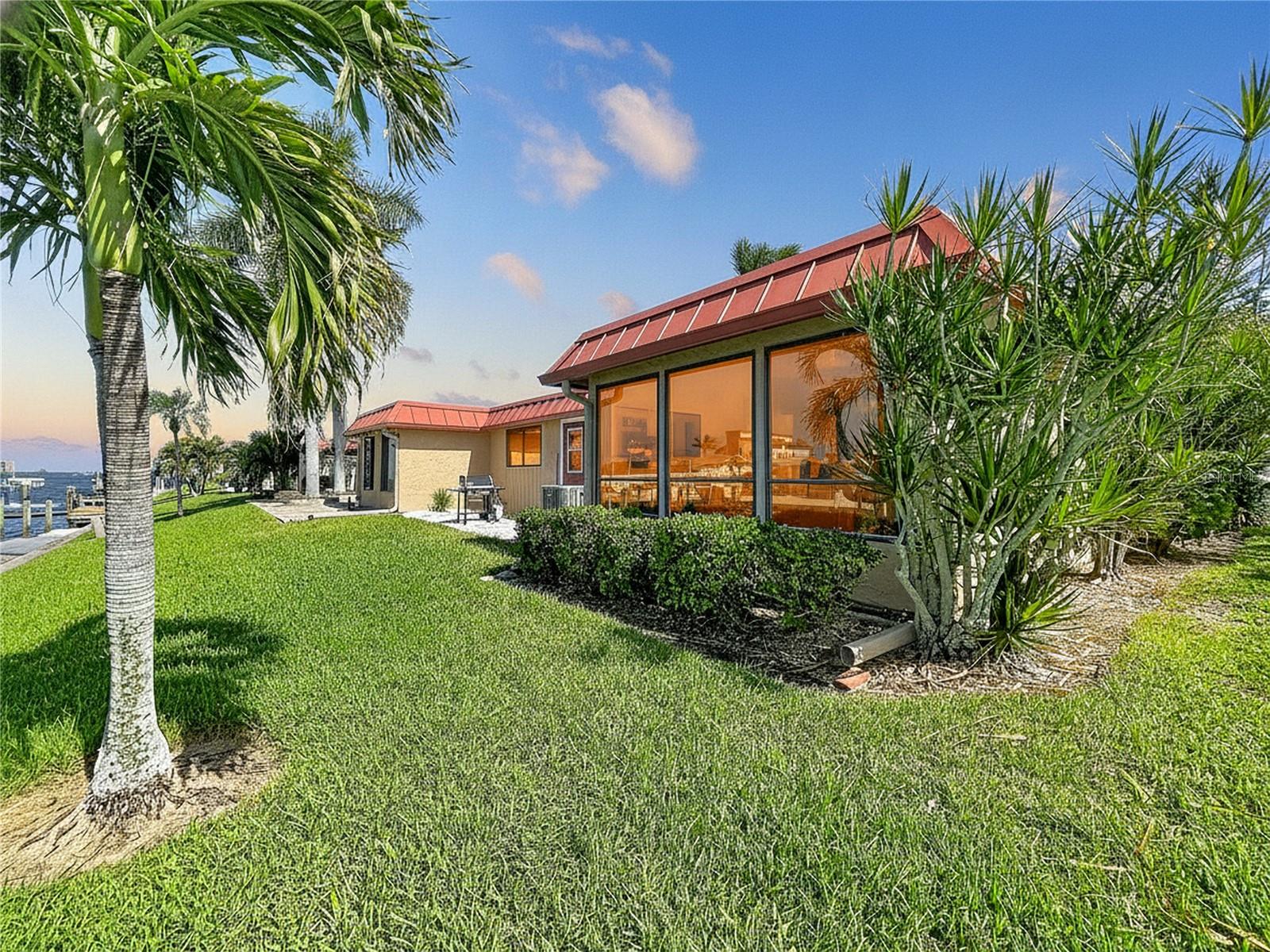 Condominium at 3852 CATALINA DR #127, BRADENTON, photo 64 of 87