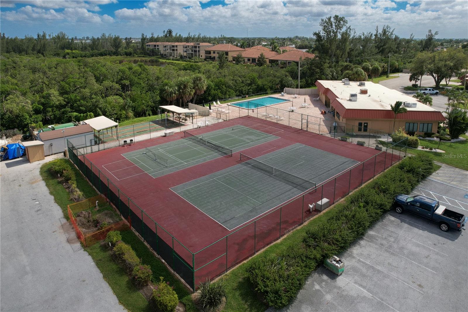 Condominium at 3852 CATALINA DR #127, BRADENTON, photo 83 of 87