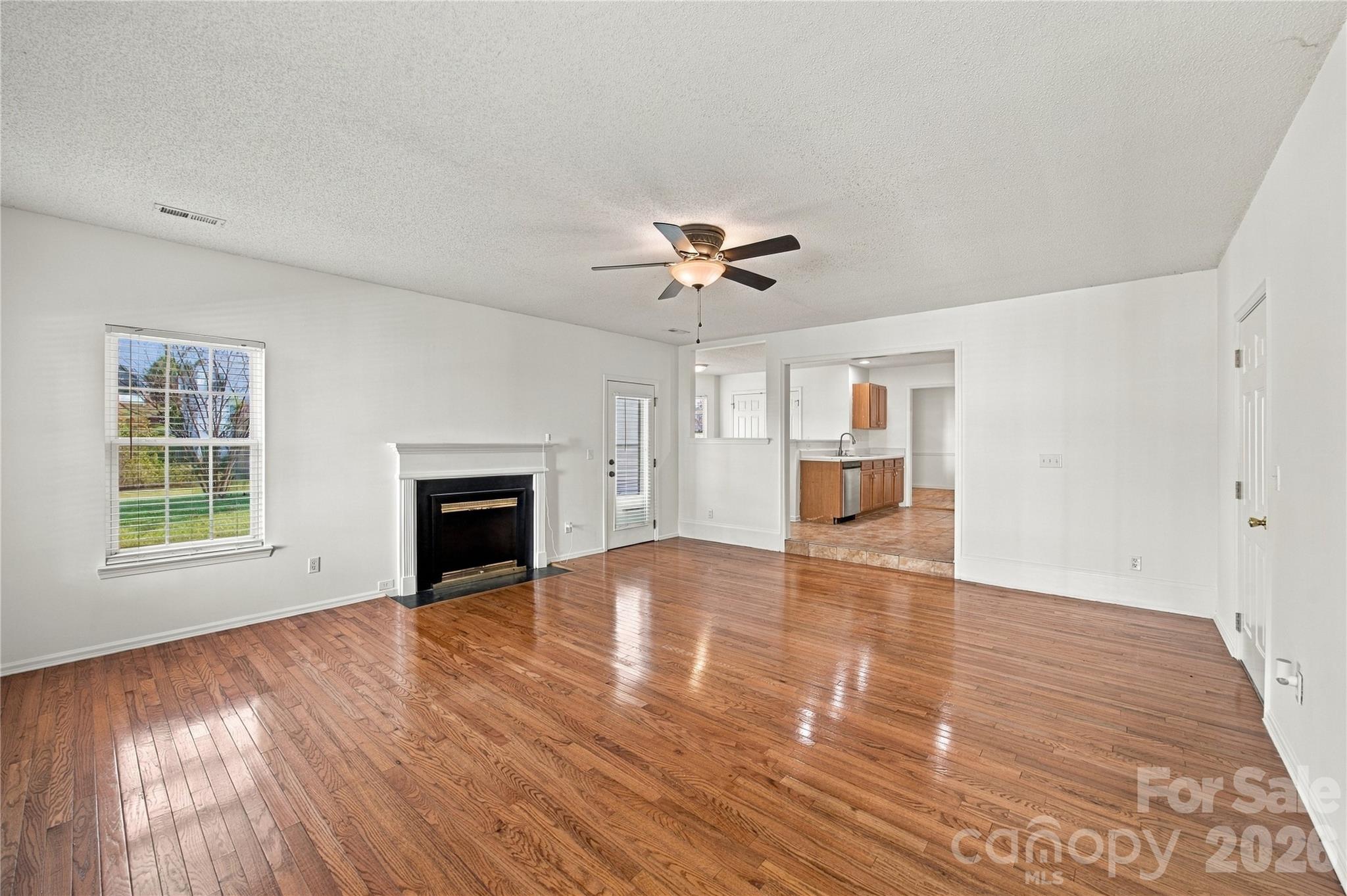 Single Family Residence at 9741 Bradstreet Commons Way, Charlotte, photo 18 of 47