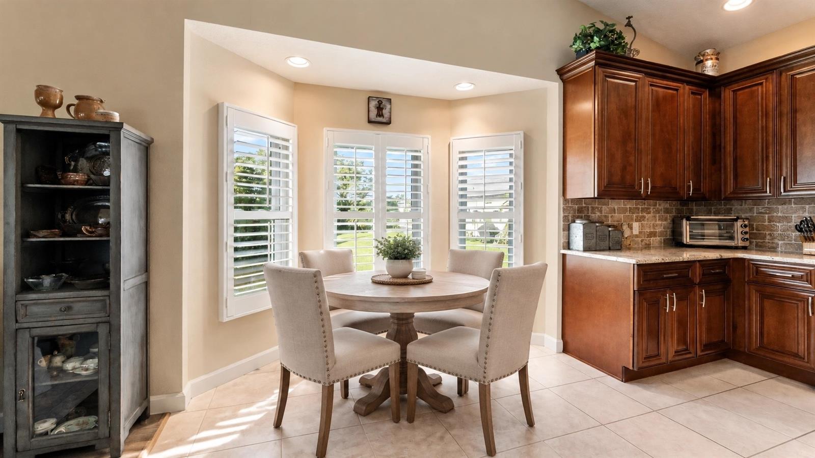 virtually staged - 559 DOVE TER S, OLDSMAR