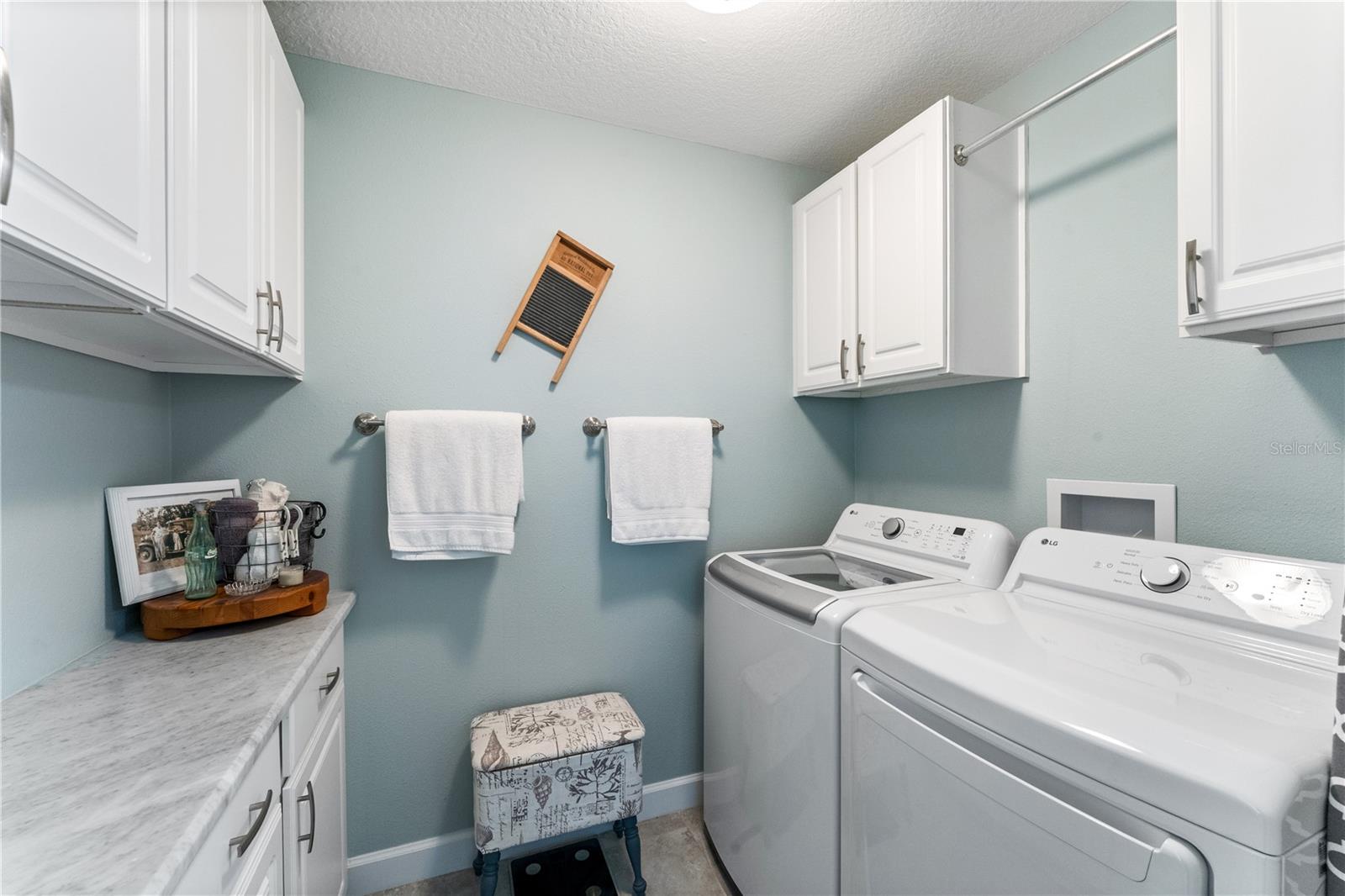 Single Family Residence at 559 DOVE TER S, OLDSMAR, photo 16 of 25