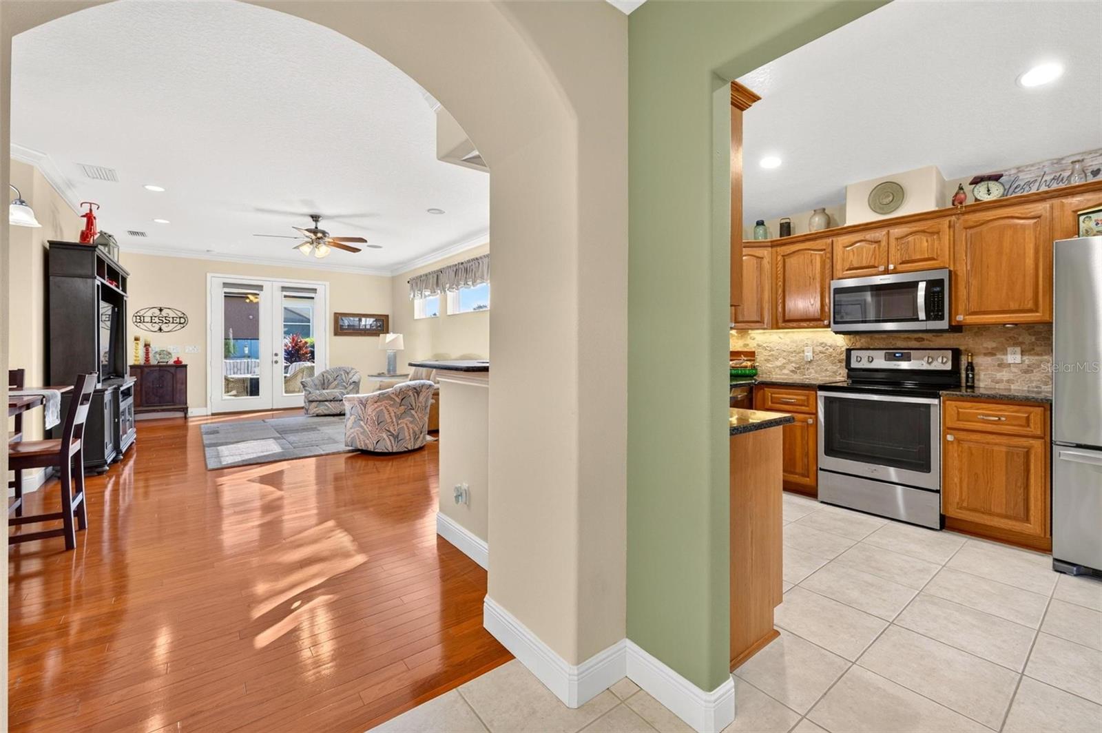 Single Family Residence at 5486 BOUNTY CIR, TAVARES, photo 7 of 60