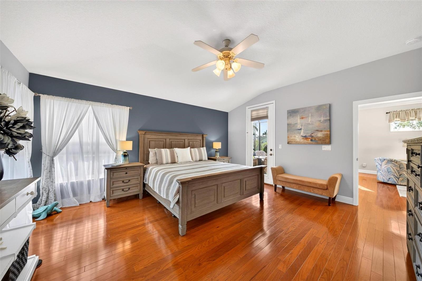 Single Family Residence at 5486 BOUNTY CIR, TAVARES, photo 23 of 60