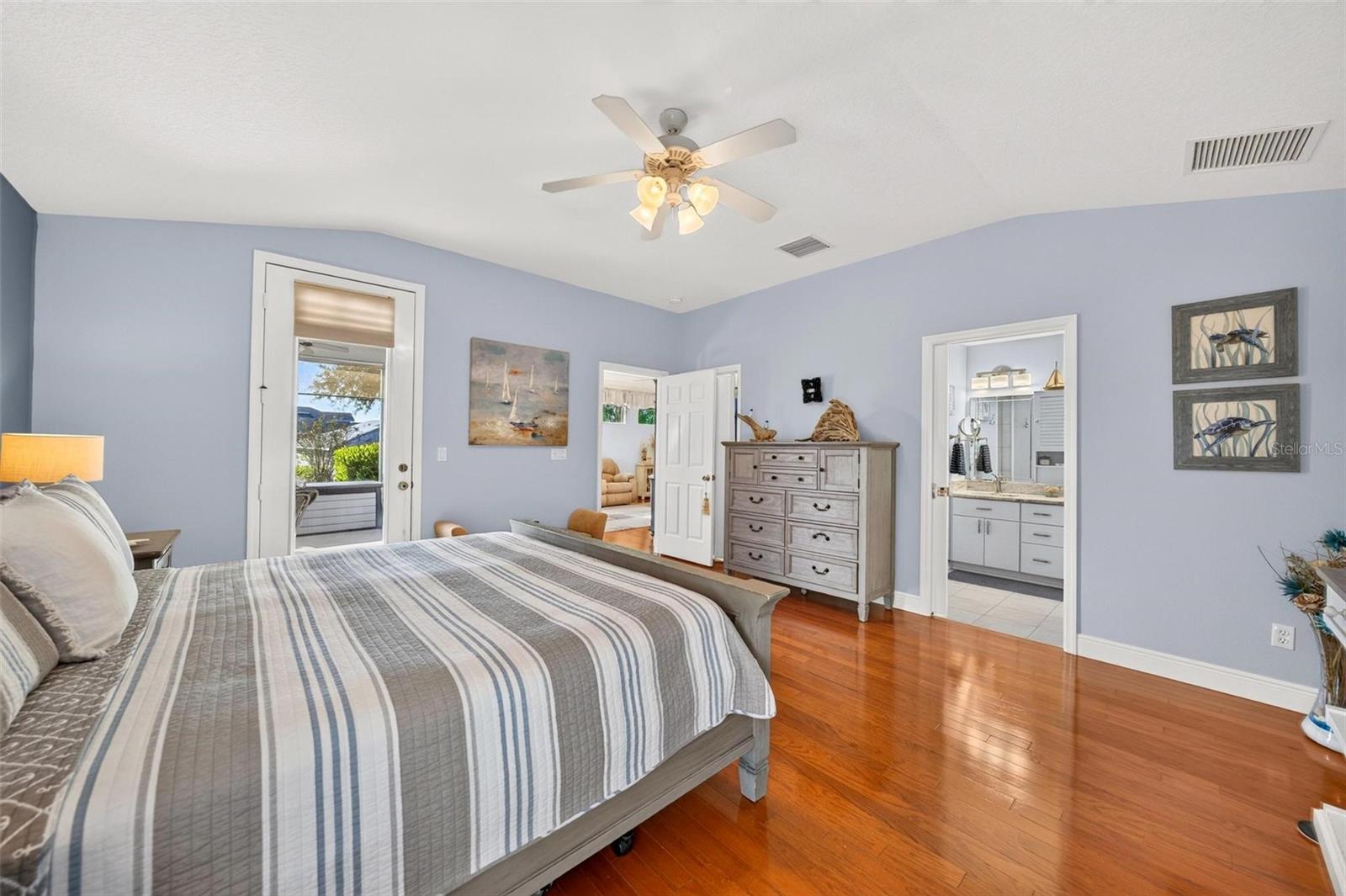 Single Family Residence at 5486 BOUNTY CIR, TAVARES, photo 24 of 60