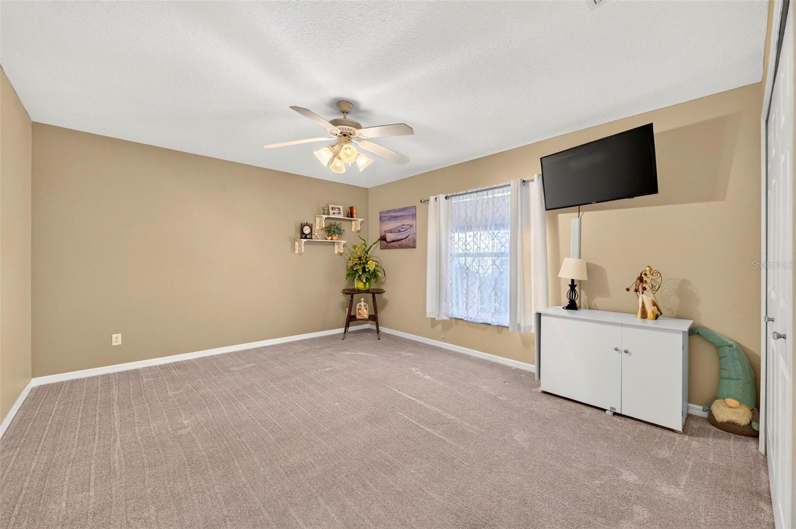 Single Family Residence at 5486 BOUNTY CIR, TAVARES, photo 33 of 60