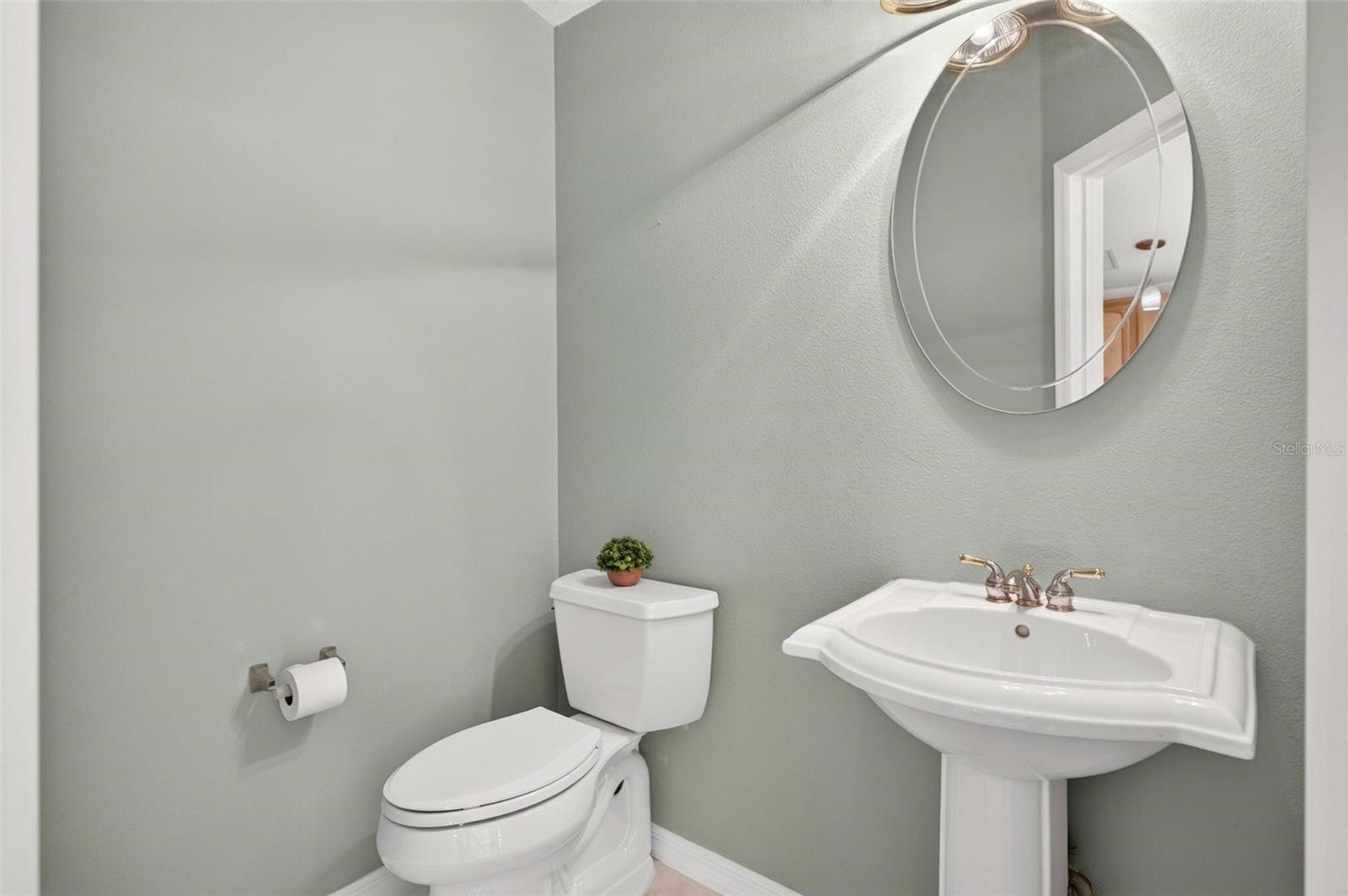 Single Family Residence at 5486 BOUNTY CIR, TAVARES, photo 39 of 60