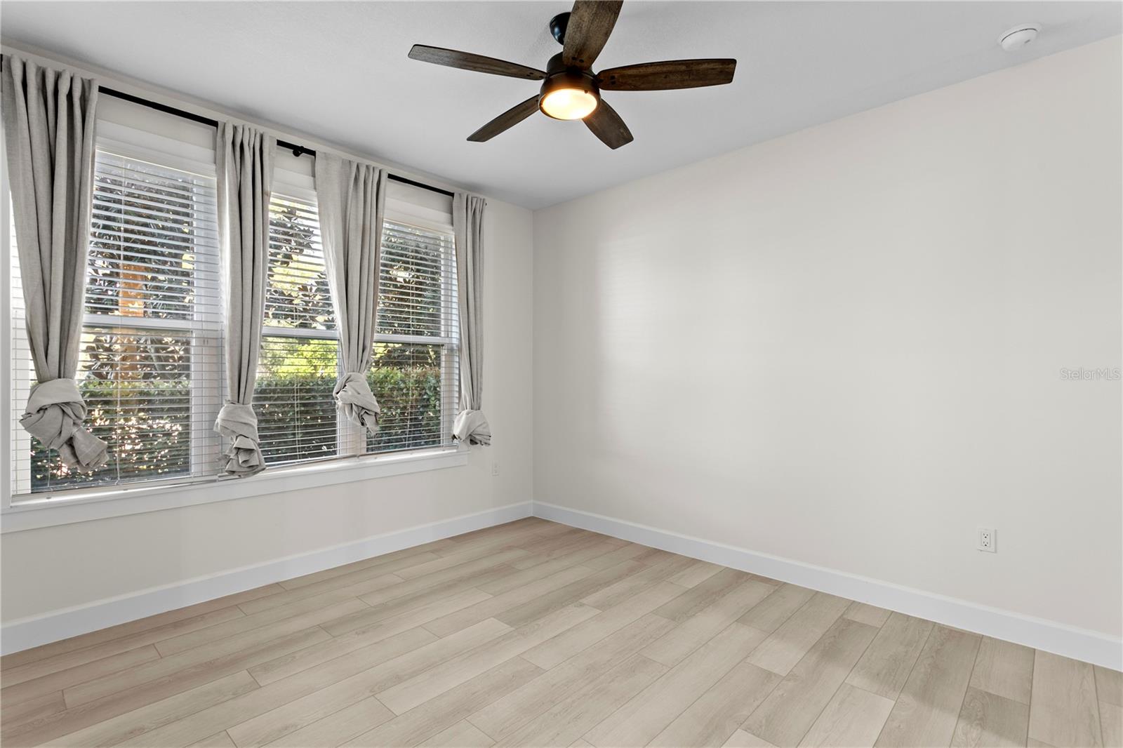 Townhouse at 4911 N NEBRASKA AVE, TAMPA, photo 8 of 43