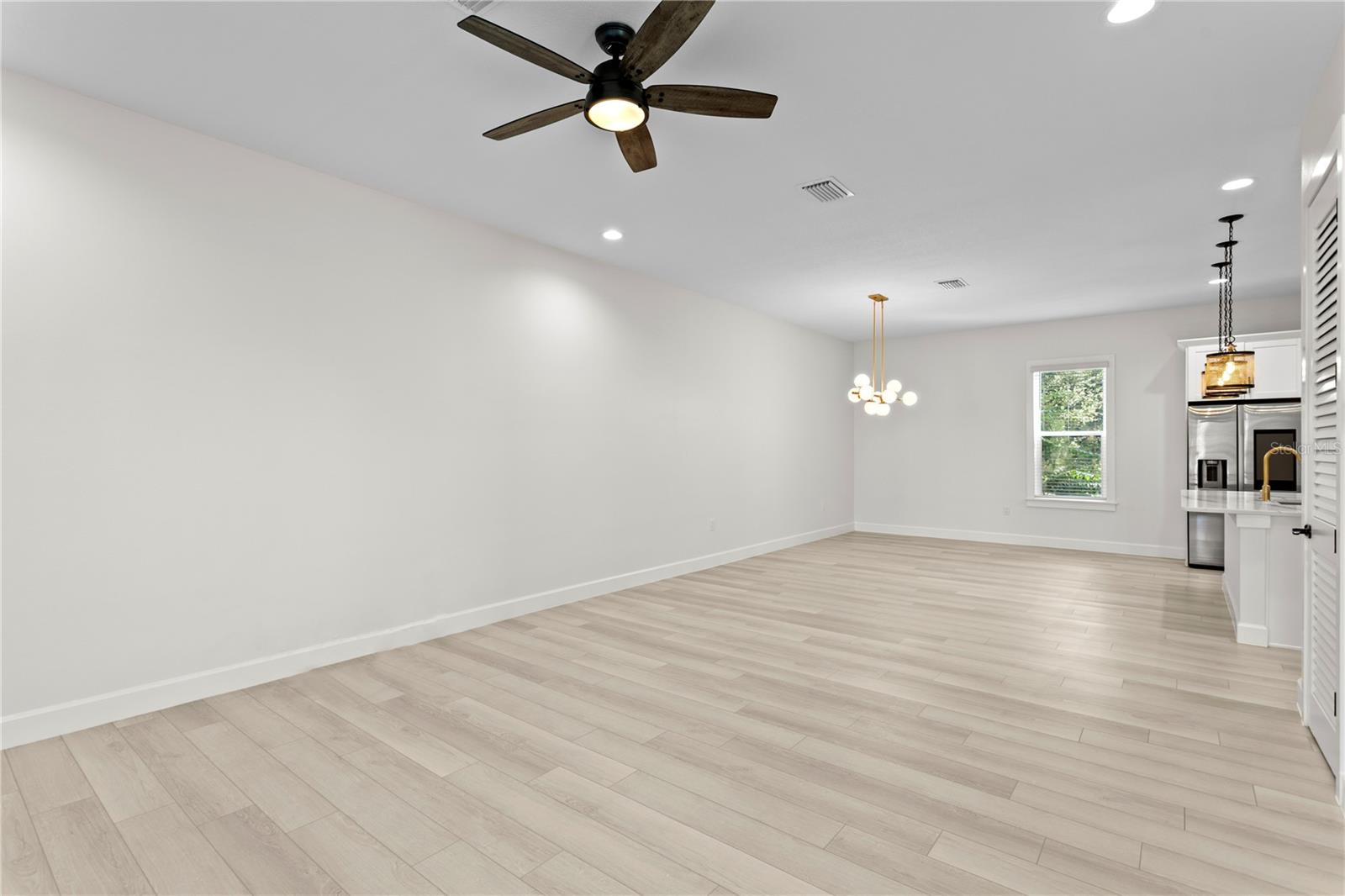 Townhouse at 4911 N NEBRASKA AVE, TAMPA, photo 9 of 43