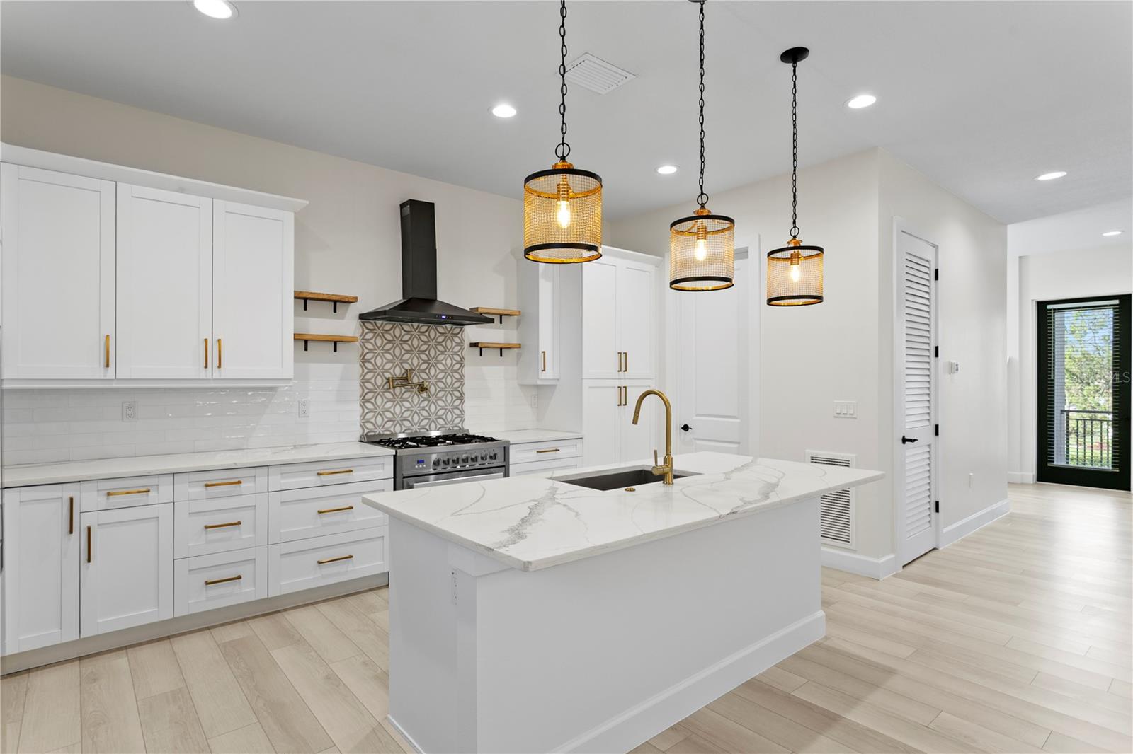 Townhouse at 4911 N NEBRASKA AVE, TAMPA, photo 18 of 43