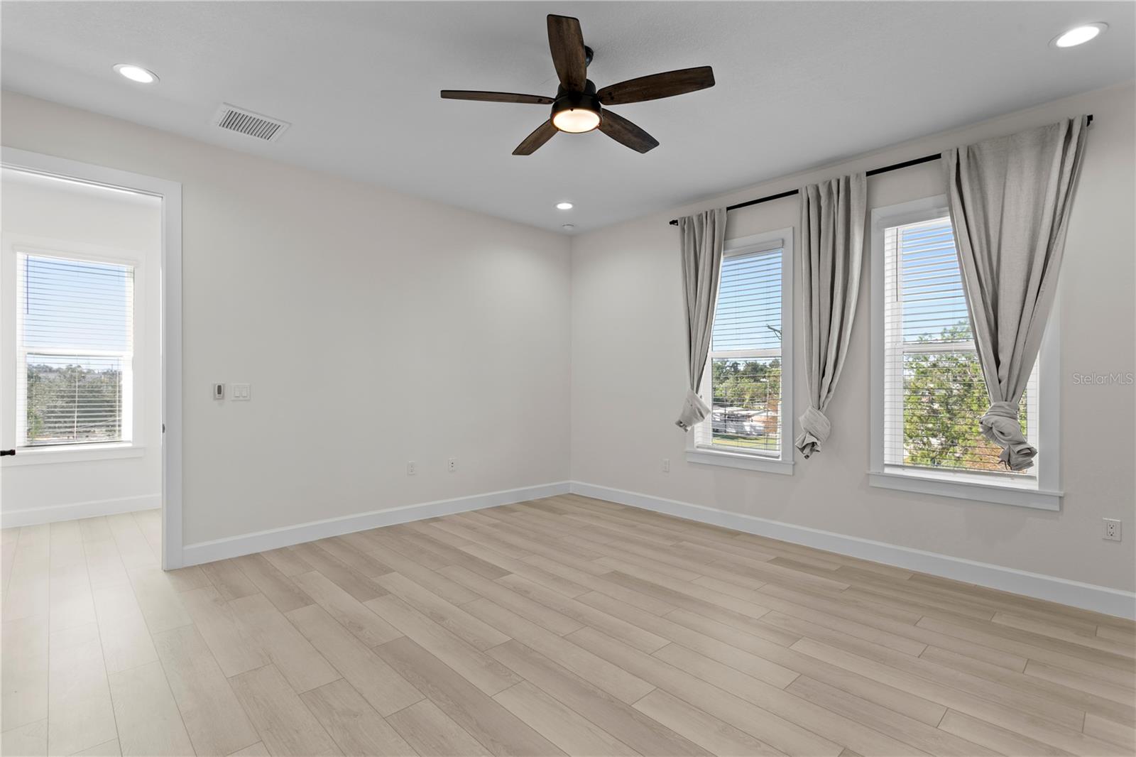 Townhouse at 4911 N NEBRASKA AVE, TAMPA, photo 36 of 43