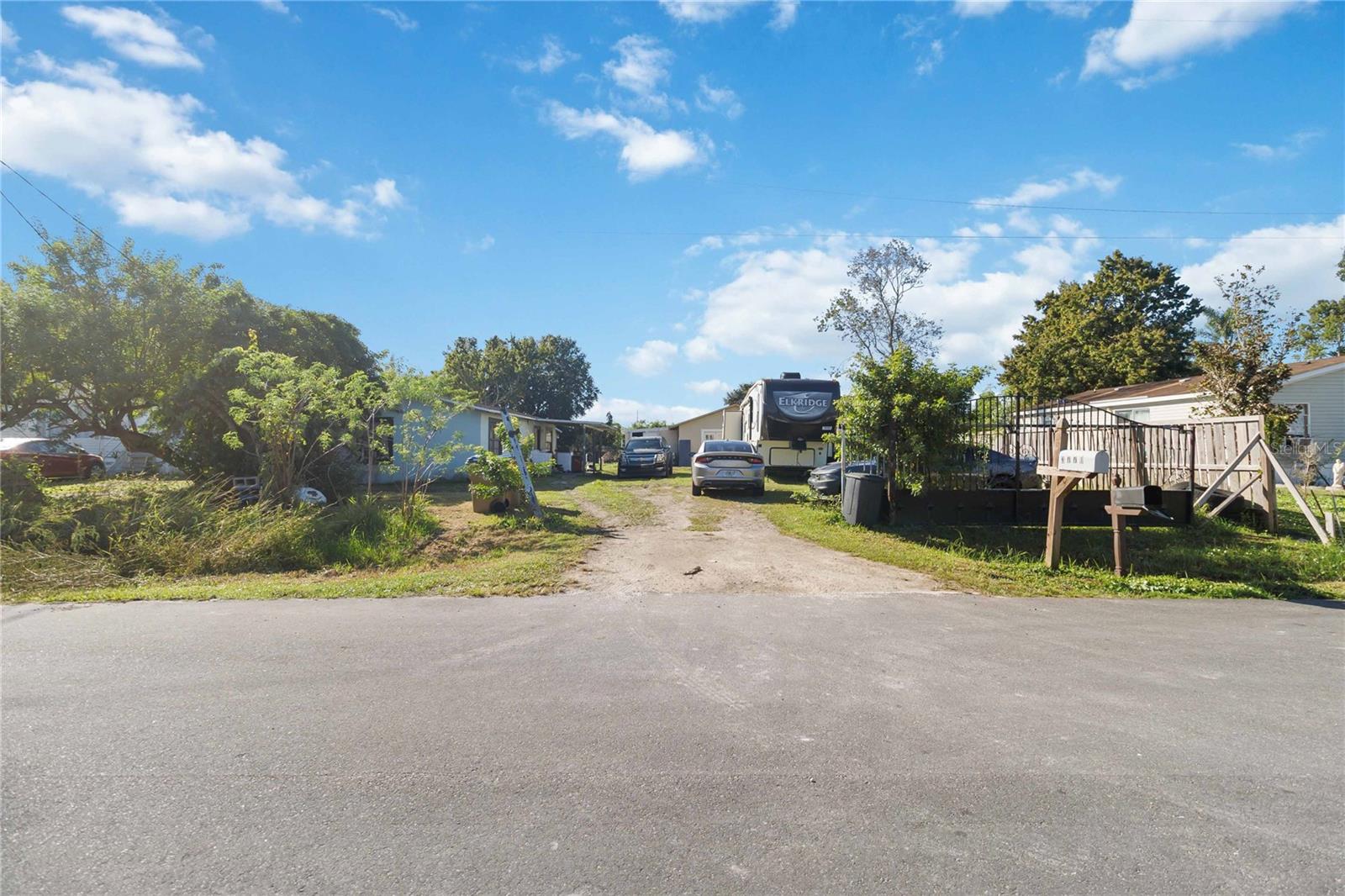 3770 S FRUITLOOP CIR