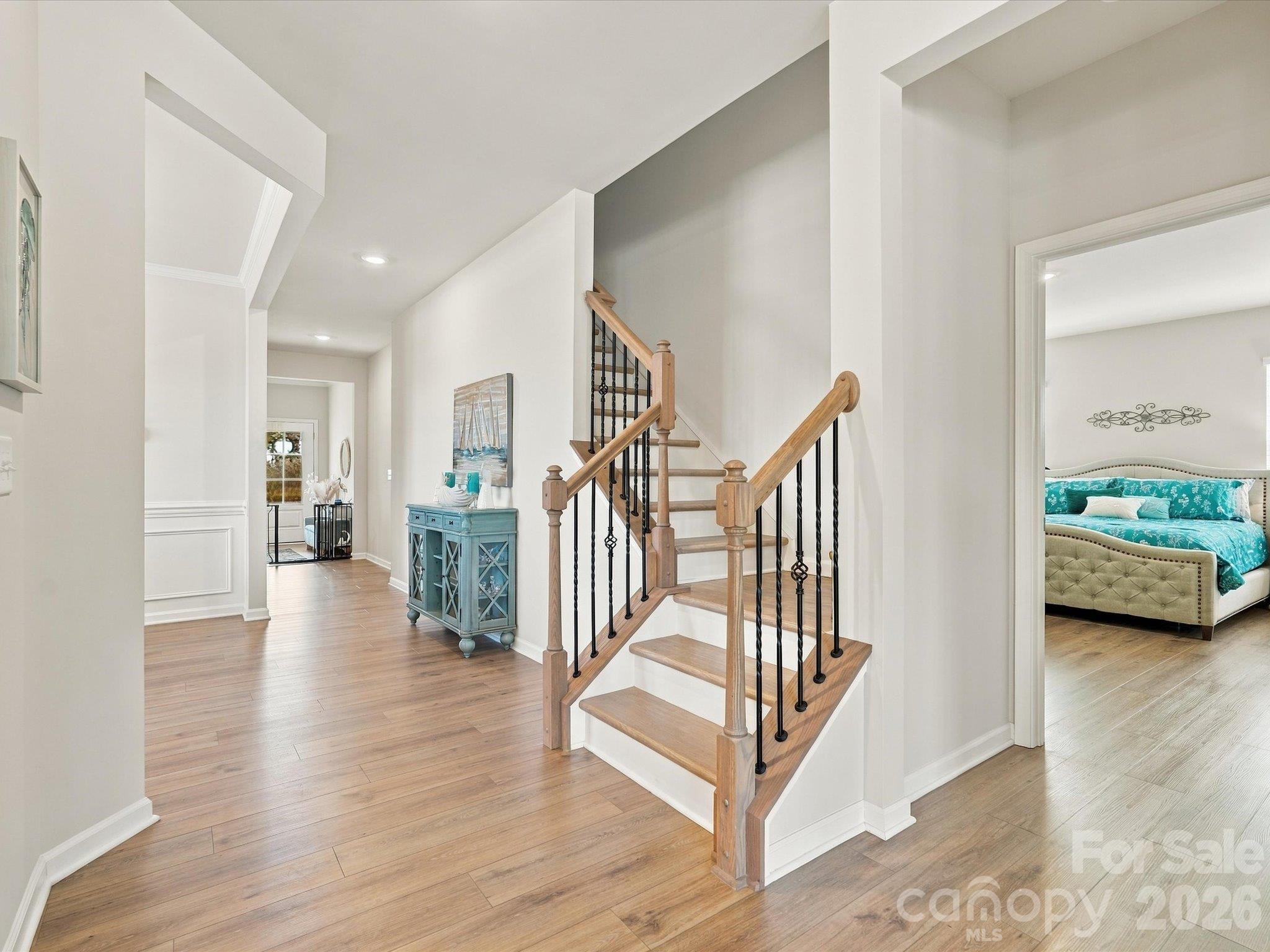 Single Family Residence at 2832 Morning Song Way, Lancaster, photo 10 of 44