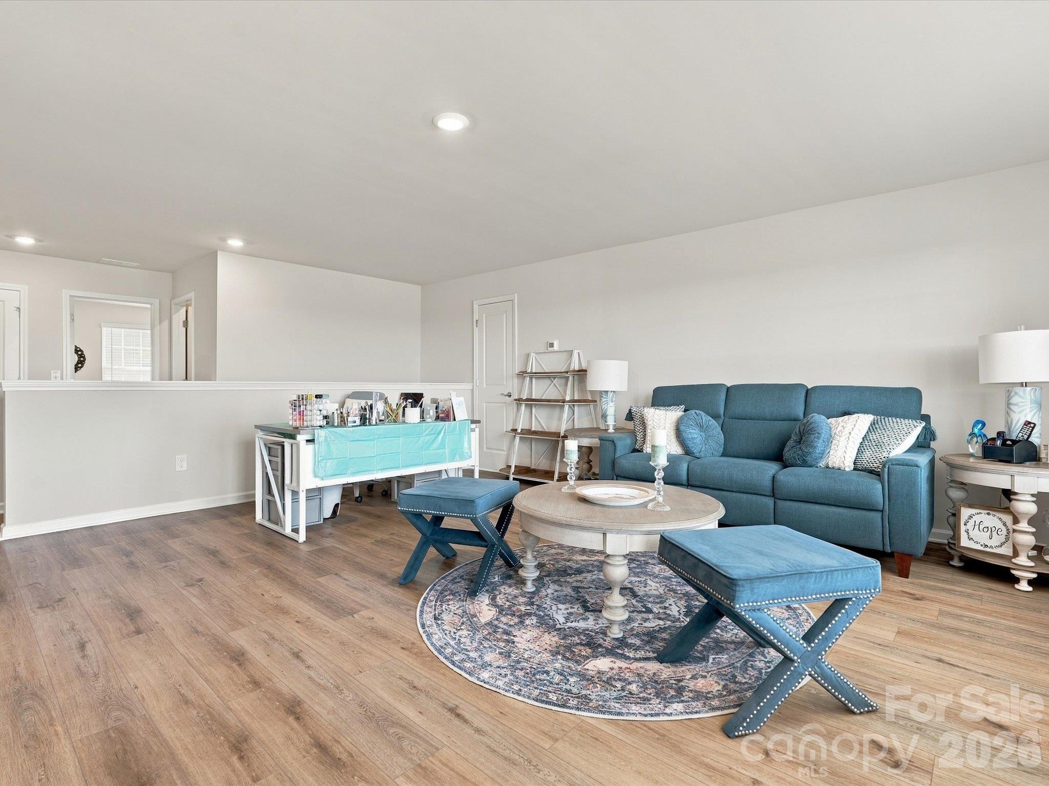 Single Family Residence at 2832 Morning Song Way, Lancaster, photo 12 of 44