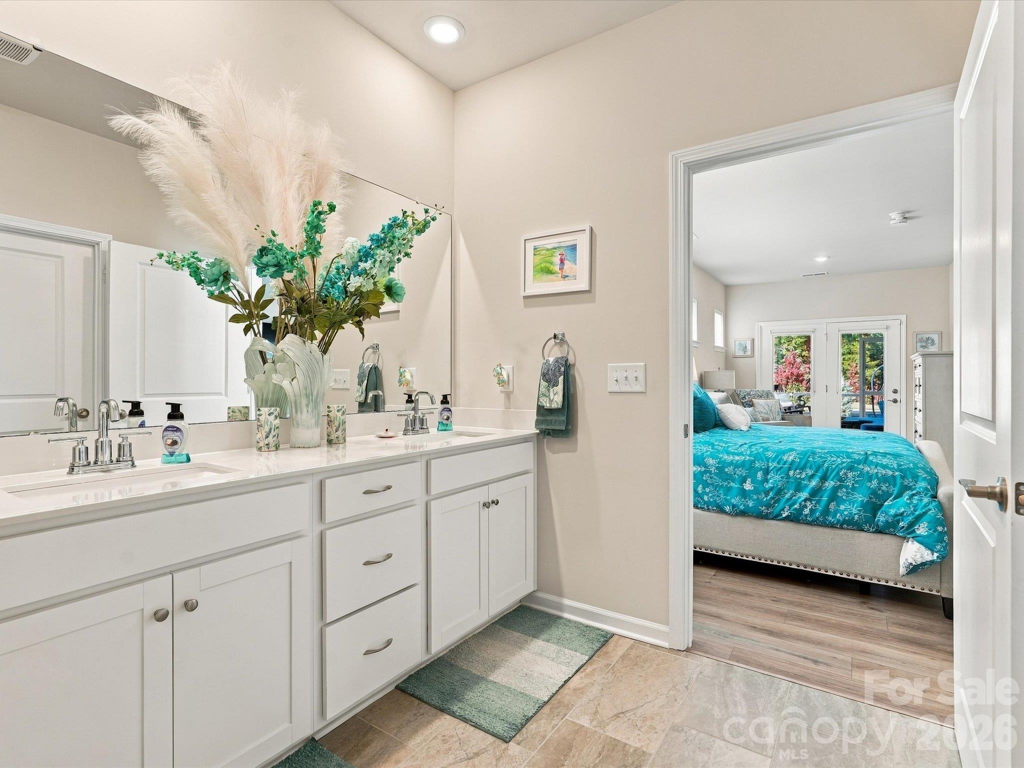 Single Family Residence at 2832 Morning Song Way, Lancaster, photo 32 of 44