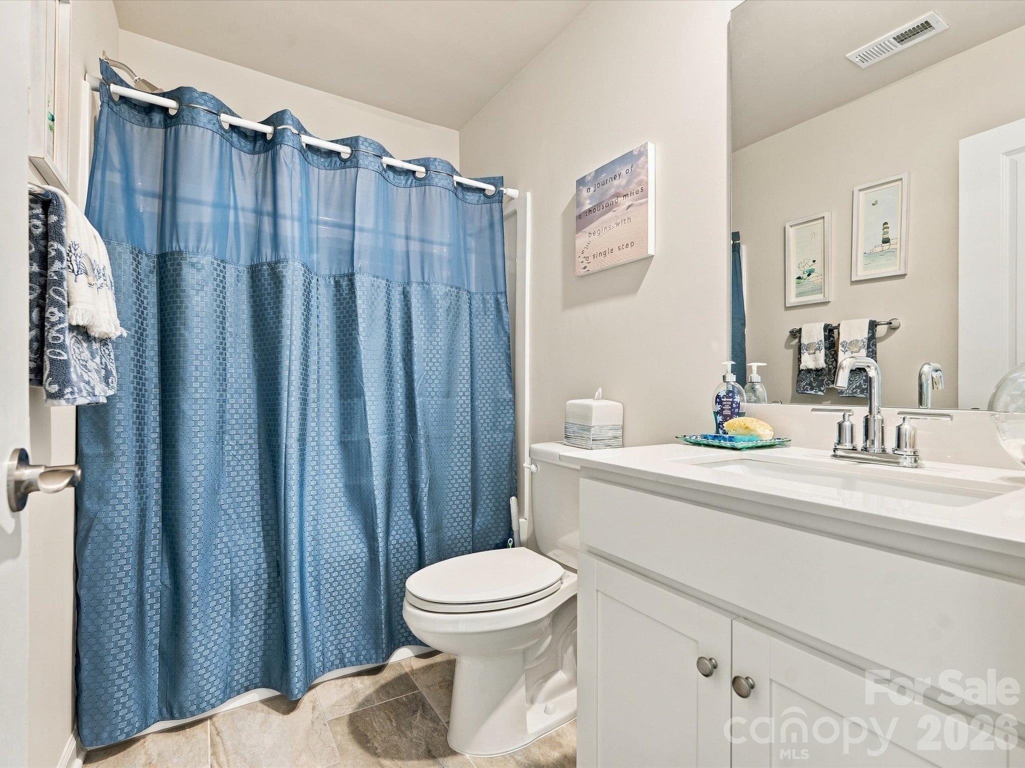 Single Family Residence at 2832 Morning Song Way, Lancaster, photo 36 of 44