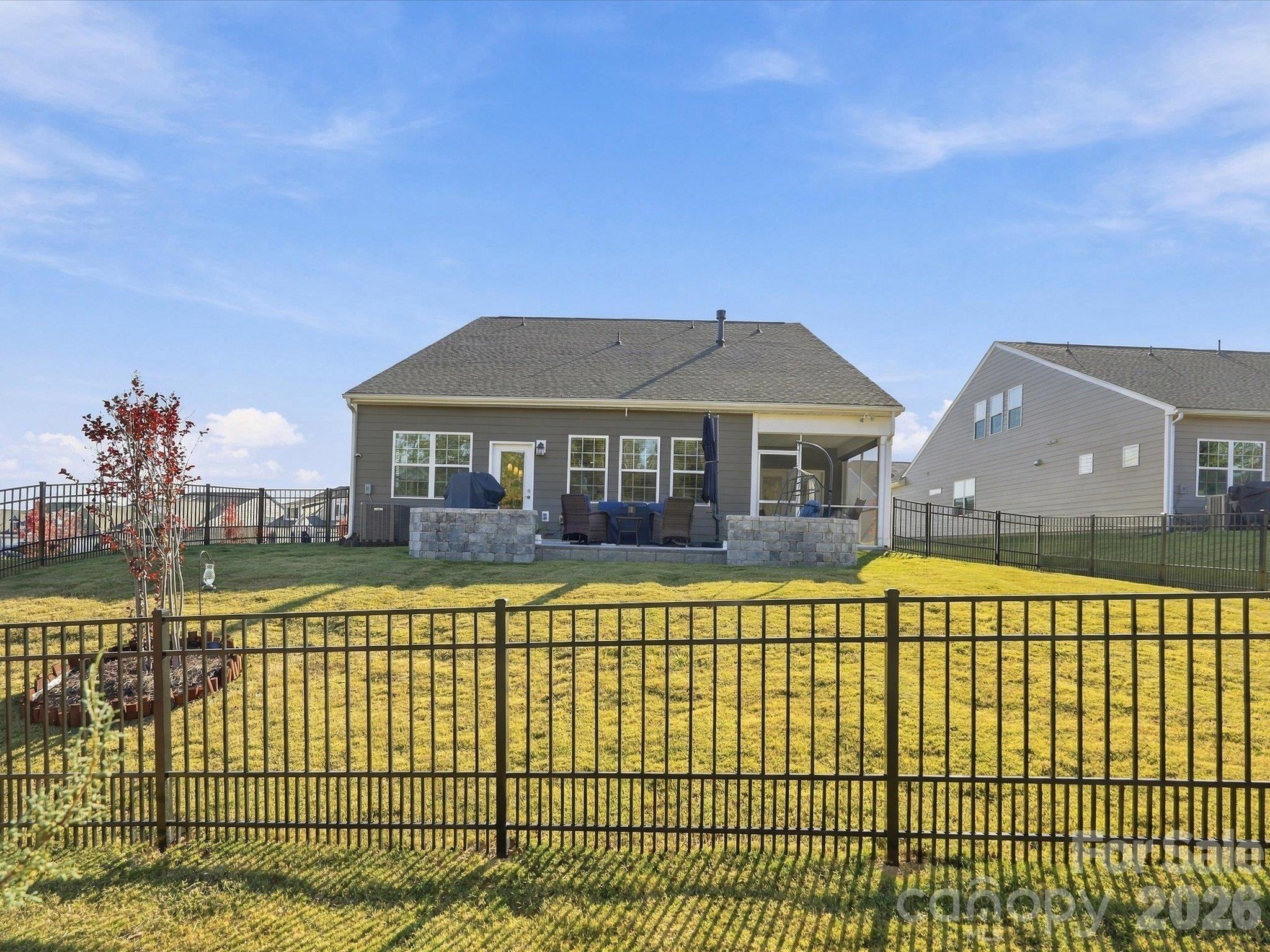 Single Family Residence at 2832 Morning Song Way, Lancaster, photo 42 of 44