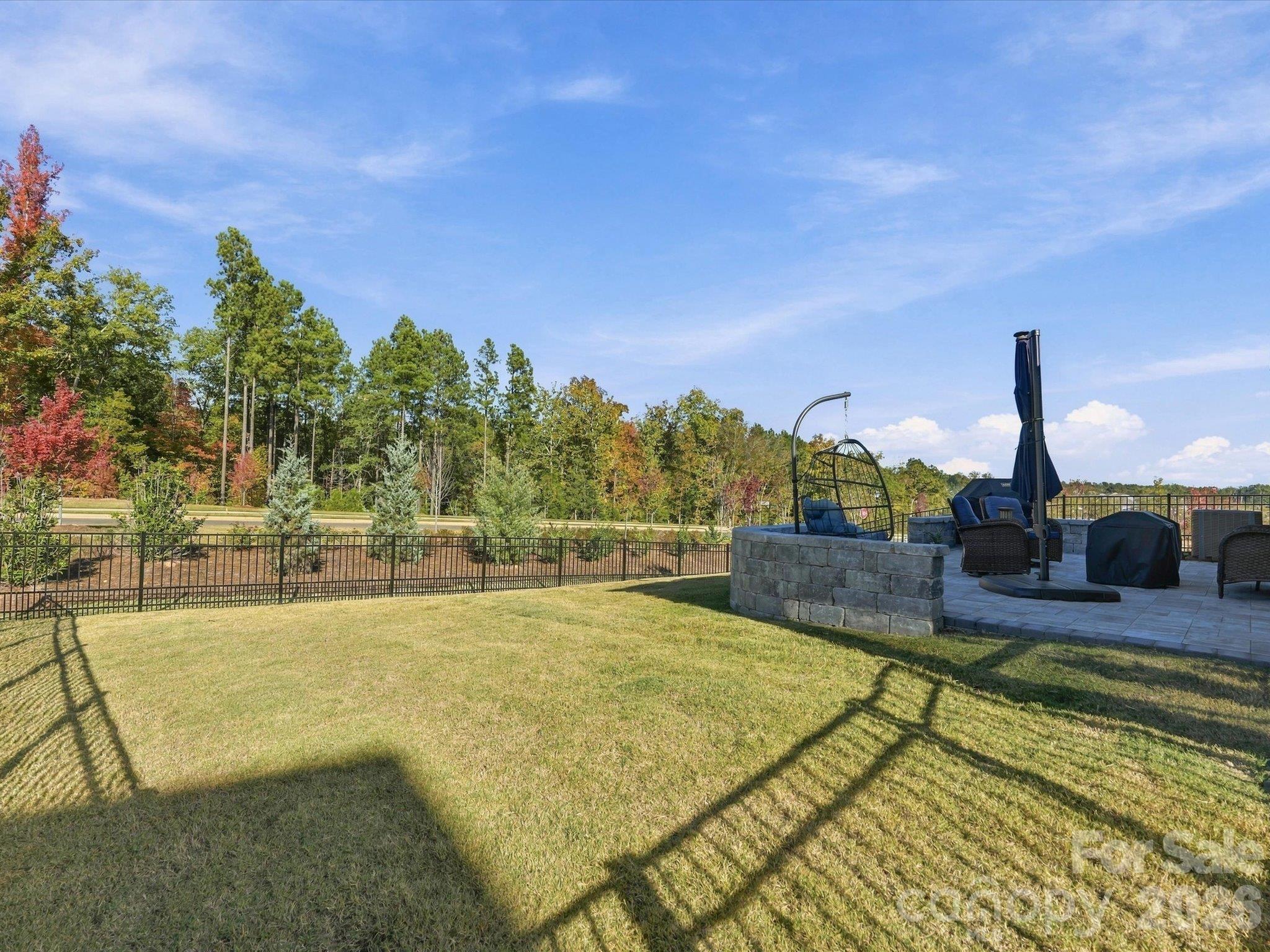 Single Family Residence at 2832 Morning Song Way, Lancaster, photo 43 of 44