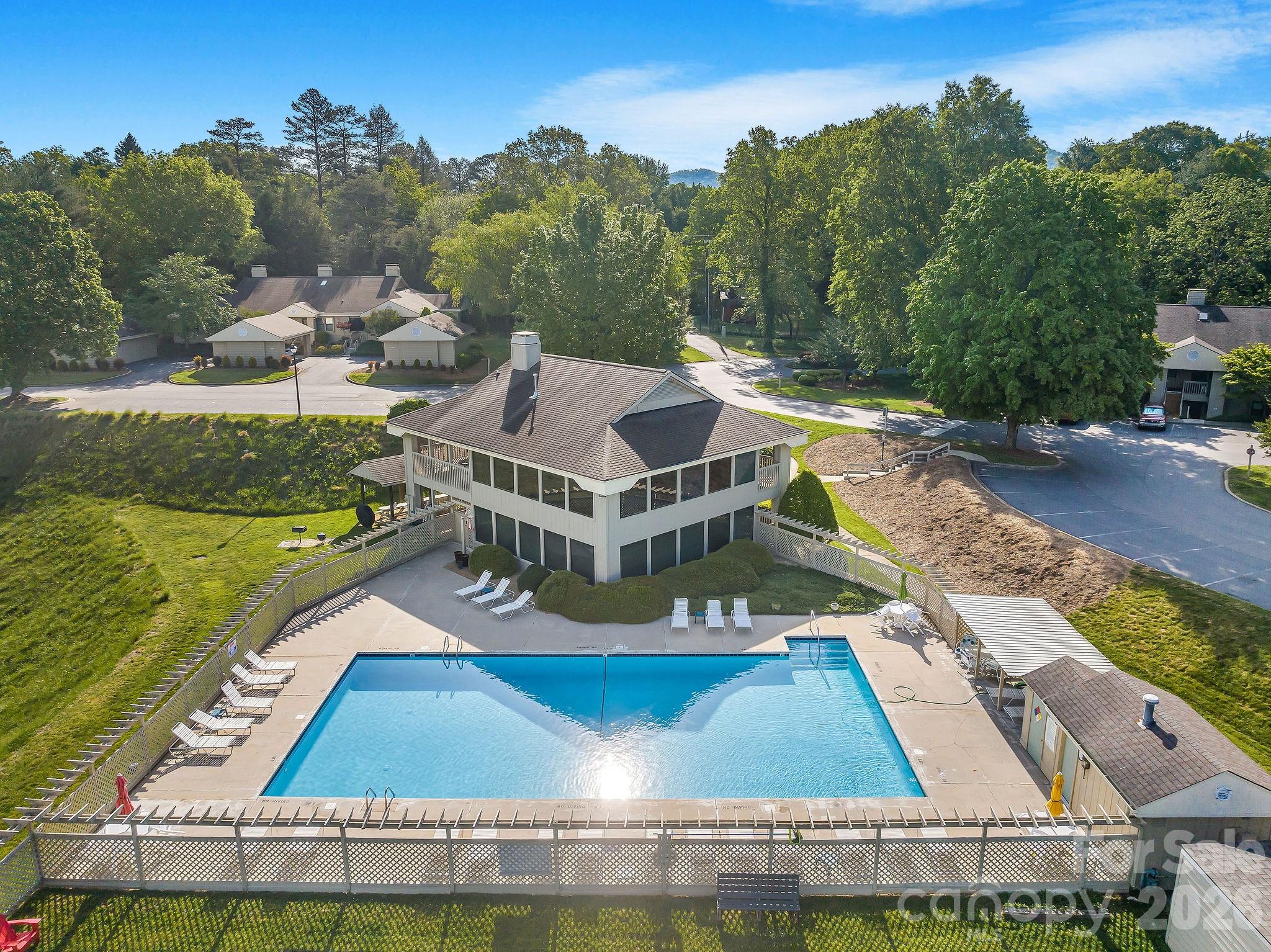 Condominium at 1605 Abbey Circle, Asheville, photo 19 of 22