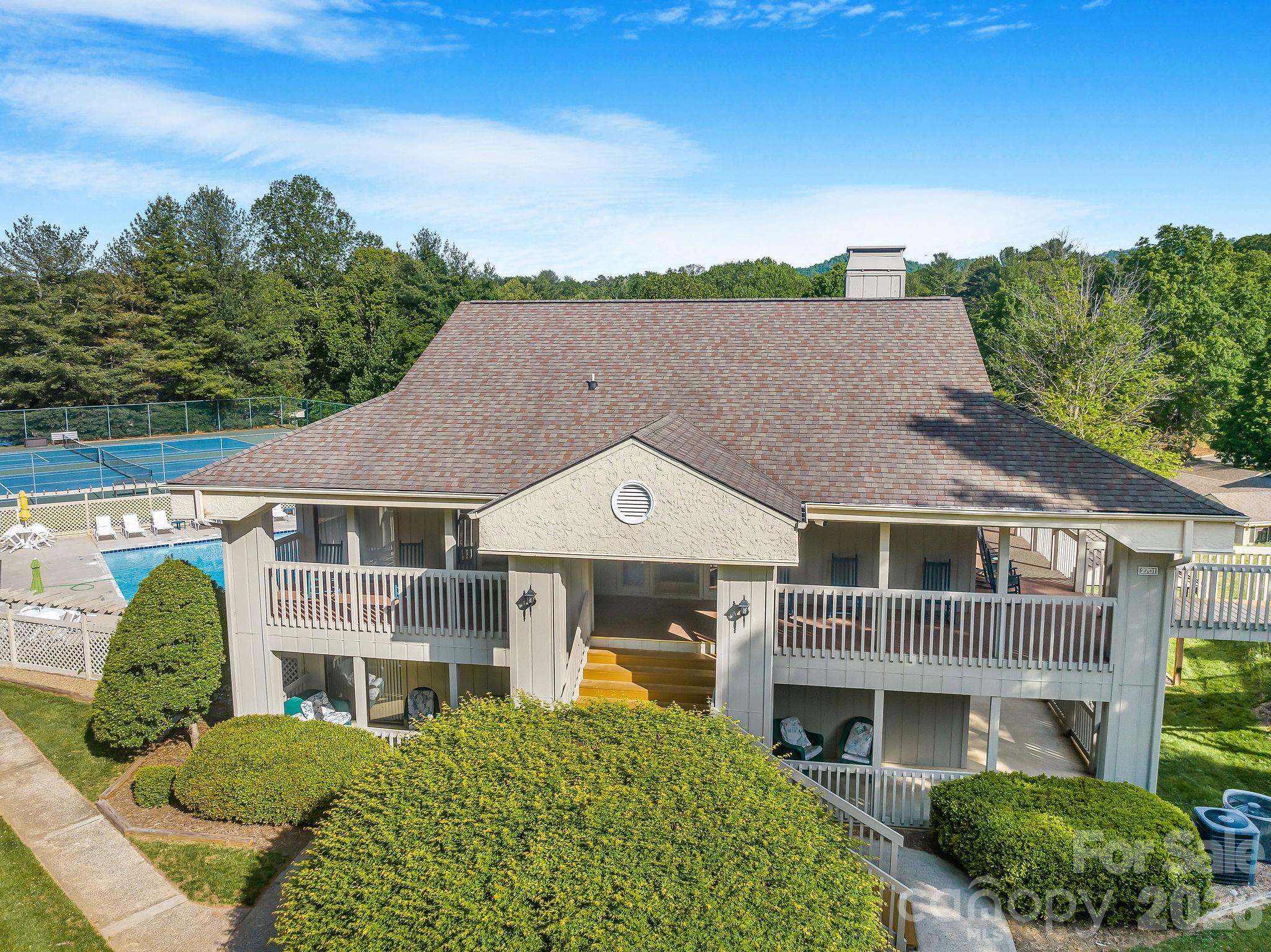 Condominium at 1605 Abbey Circle, Asheville, photo 20 of 22