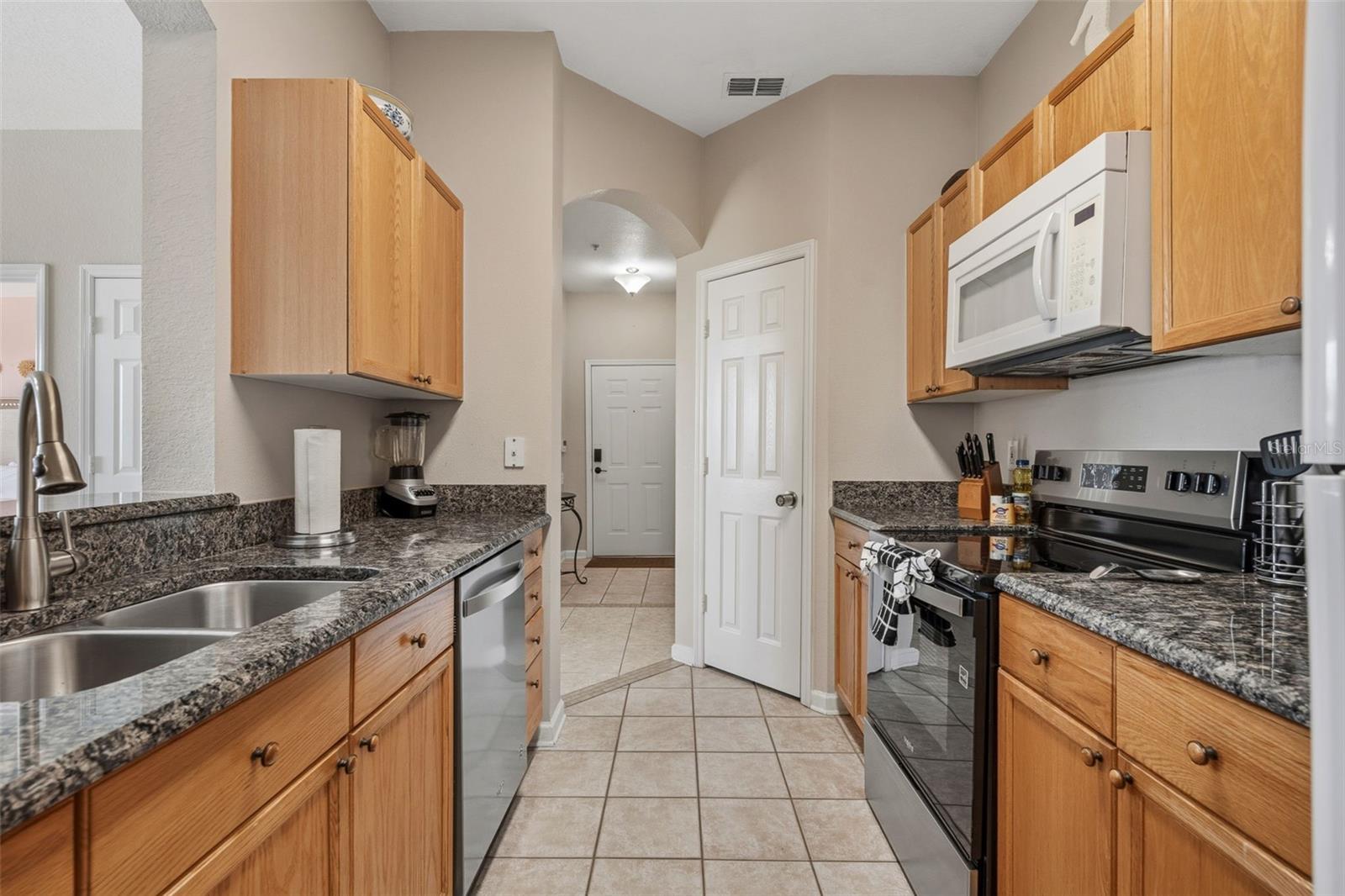 Condominium at 8105 COCONUT PALM WAY #303, KISSIMMEE, photo 19 of 42