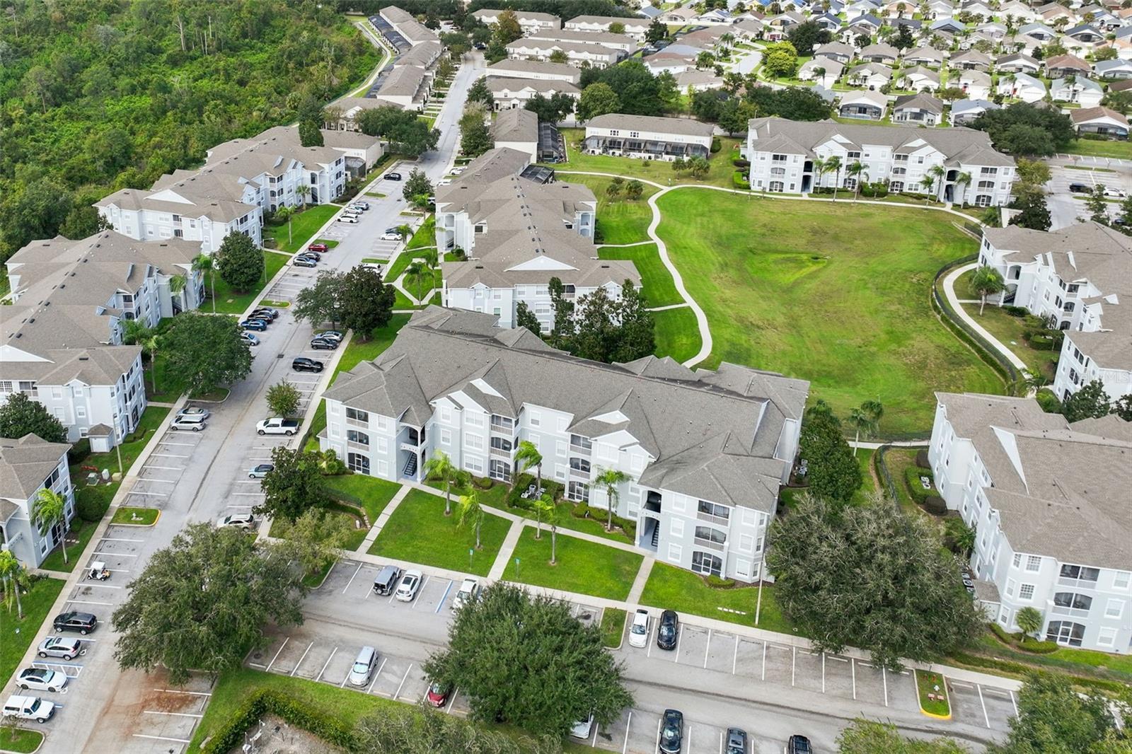 Condominium at 8105 COCONUT PALM WAY #303, KISSIMMEE, photo 37 of 42