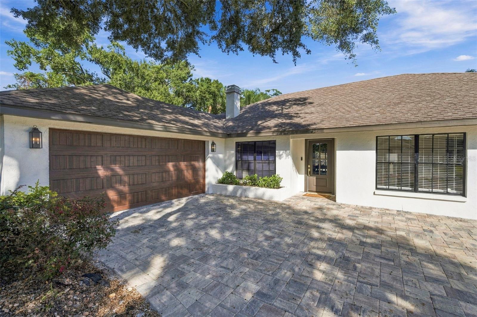 Single Family Residence at 16611 ROUND OAK DR, TAMPA, photo 3 of 47