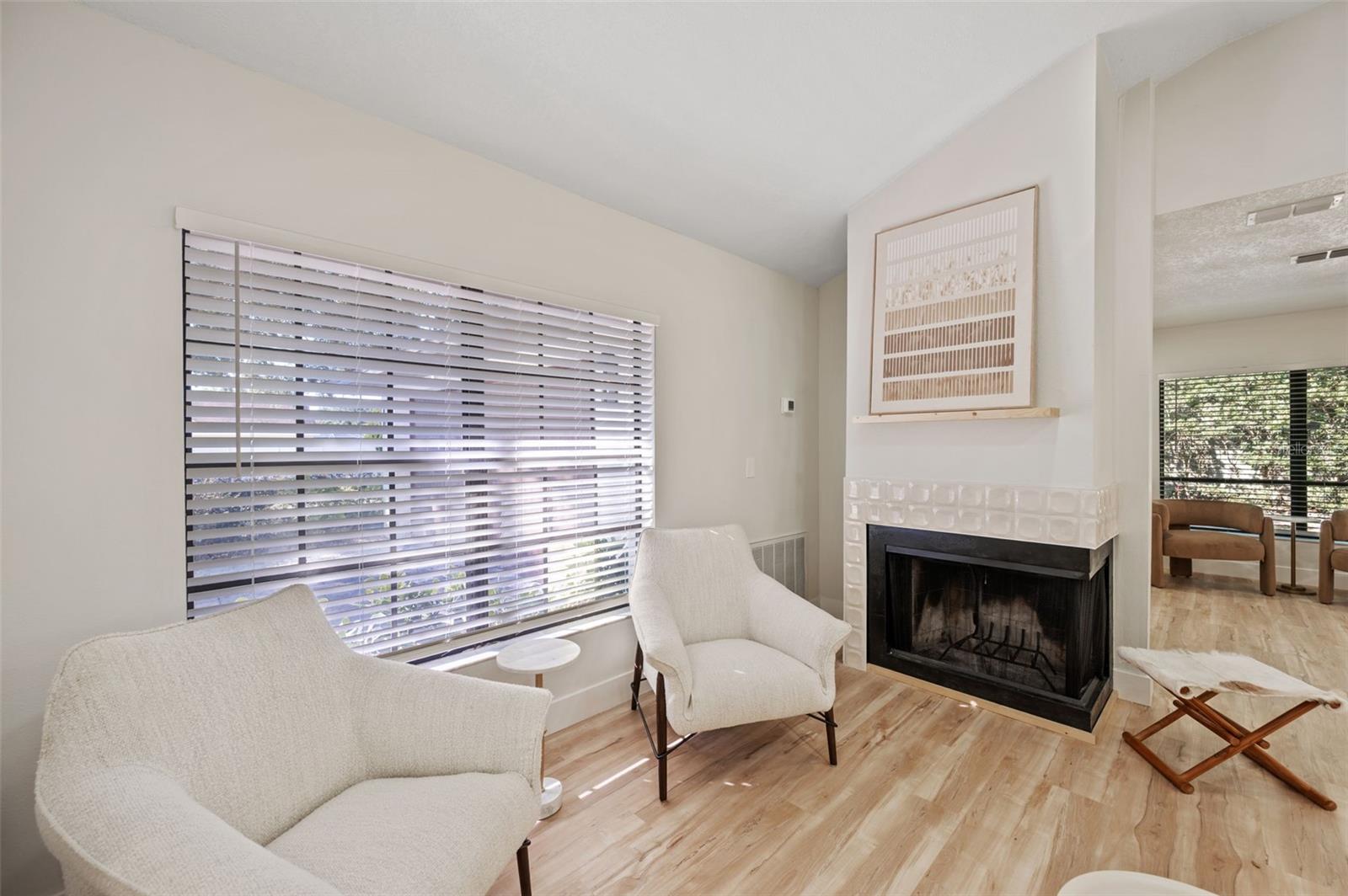 Single Family Residence at 16611 ROUND OAK DR, TAMPA, photo 14 of 47