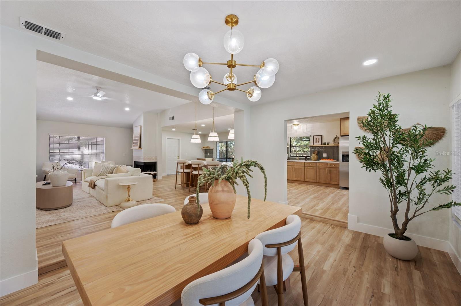 Single Family Residence at 16611 ROUND OAK DR, TAMPA, photo 21 of 47