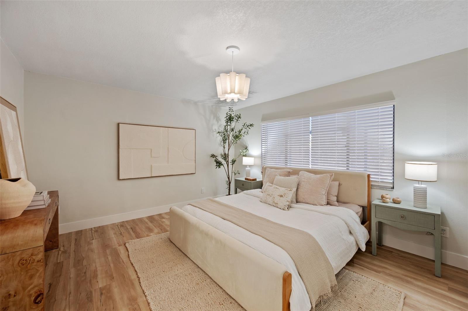 Single Family Residence at 16611 ROUND OAK DR, TAMPA, photo 22 of 47