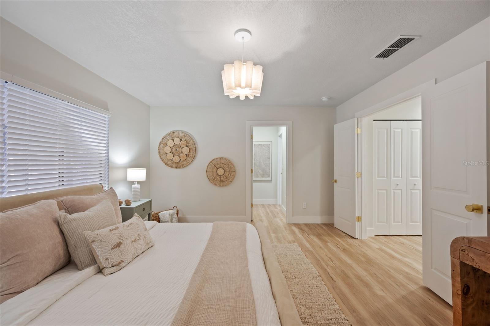 Single Family Residence at 16611 ROUND OAK DR, TAMPA, photo 23 of 47