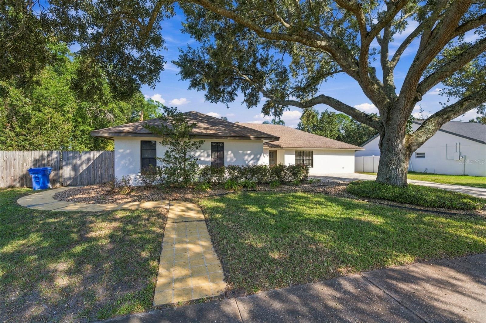 Single Family Residence at 16611 ROUND OAK DR, TAMPA, photo 46 of 47