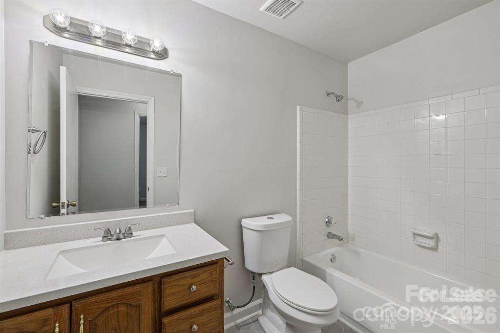 Single Family Residence at 7030 Huntsmaster Drive, Charlotte, photo 21 of 34
