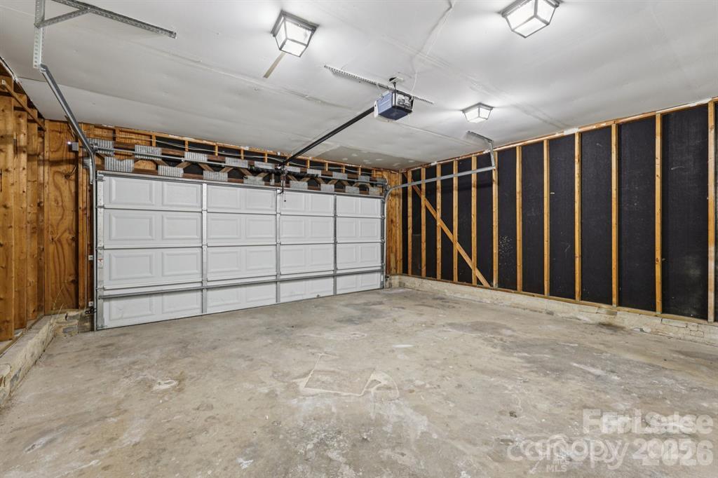 Single Family Residence at 7030 Huntsmaster Drive, Charlotte, photo 30 of 34