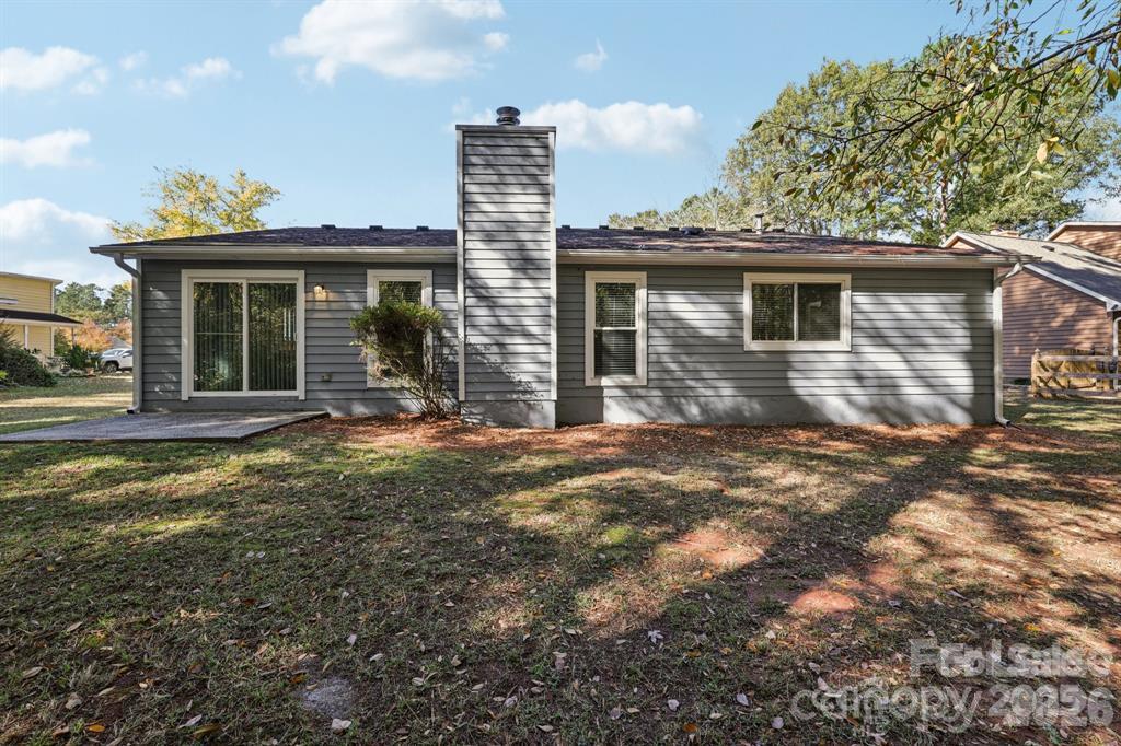 Single Family Residence at 7030 Huntsmaster Drive, Charlotte, photo 32 of 34